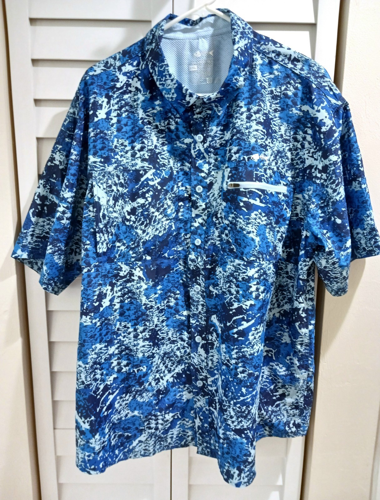 New Silver Bait Coastal Button-Up Vented Fishing Shirt Marbled Blue Men\'s XXL