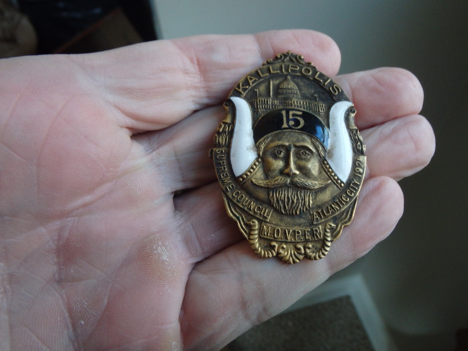RARE 1921 M.O.V.P.E.R. Grotto ATLANTIC CITY NEW JERSEY MASONIC BADGE BX E 1 RARE 1921 M.O.V.P.E.R. Grotto ATLANTIC CITY NEW JERSEY MASONIC BADGE BX E 1