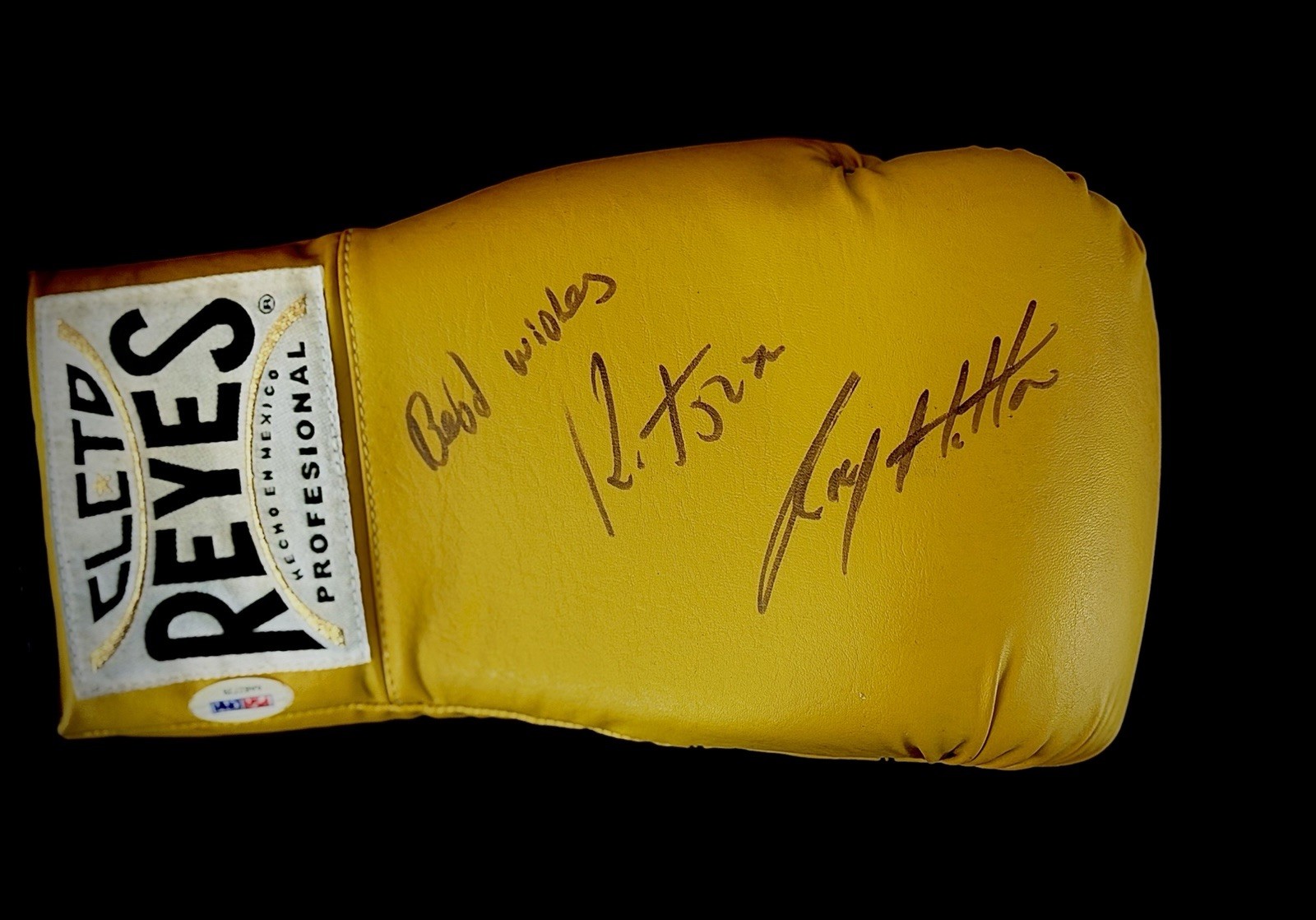 RICKY HATTON KOSTYA TSZYU SIGNED CLETO REYES BOXING GLOVE PSA/DNA AA62729 WBC