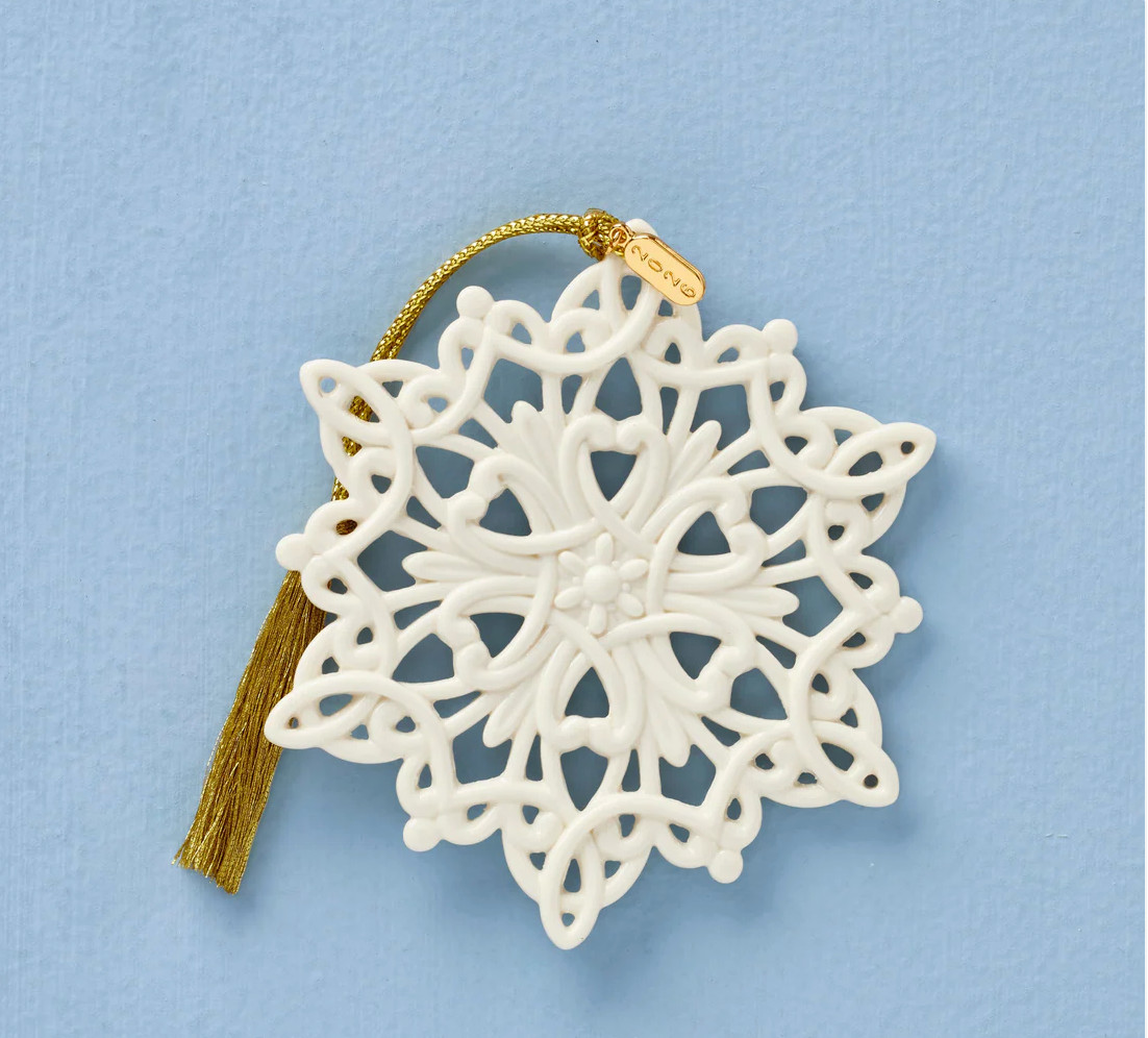 Lenox Annual Snowfantasies Snowflake Christmas Ornament New Dated 2026 898588 Lenox Annual Snowfantasies Snowflake Christmas Ornament New Dated 2026 898588