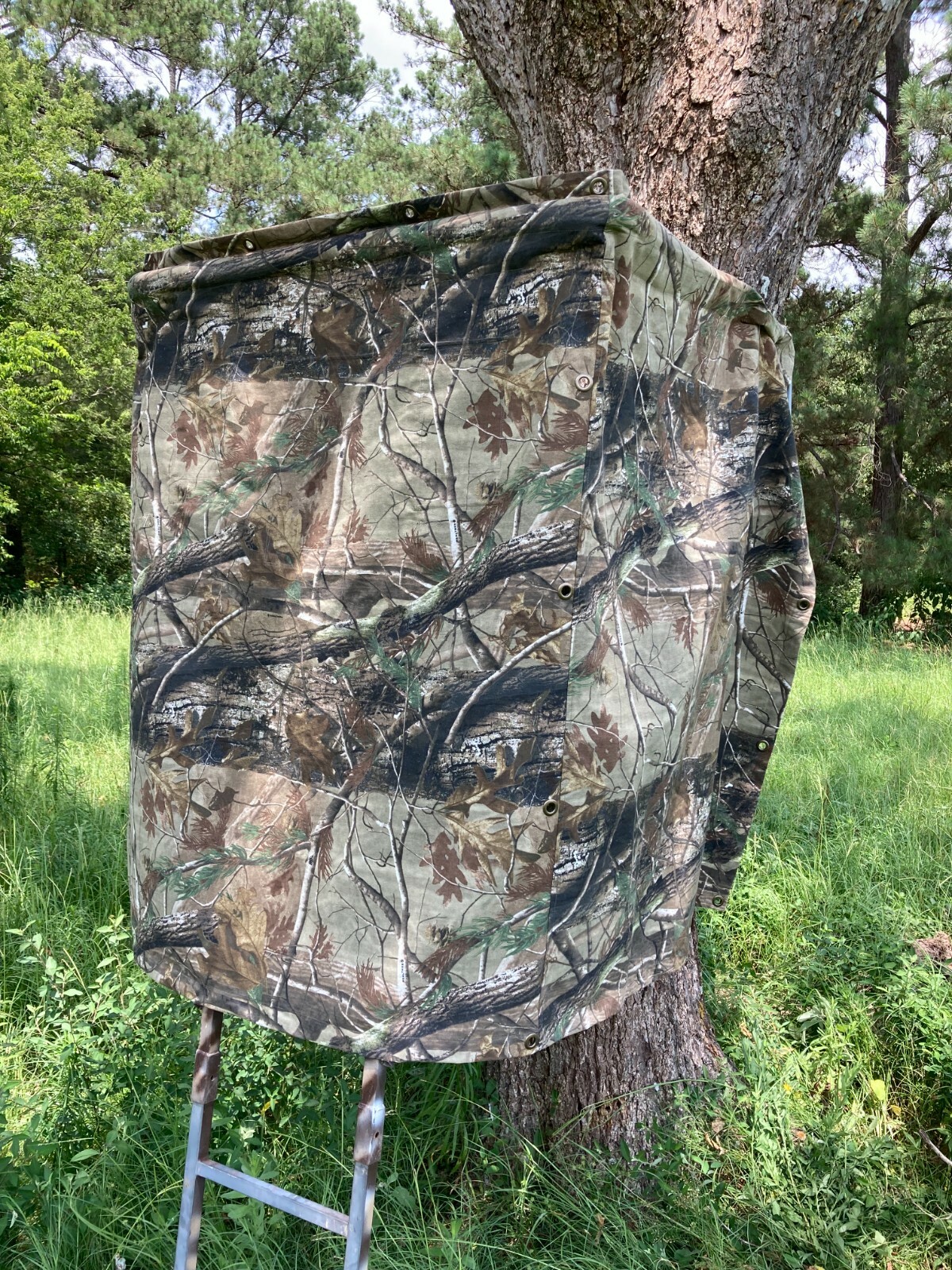 BLACK-DEATH BLIND - Hunting Blind Tree Stand Surround, Camo Forest Fabric - 144