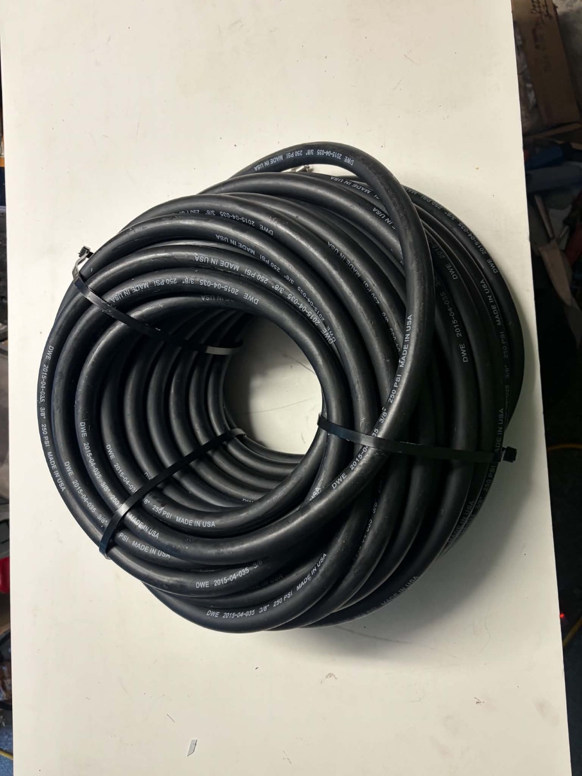 New DWE 125\' Breathing Air Hose 250 PSI 3/8\ New DWE 125\' Breathing Air Hose 250 PSI 3/8\