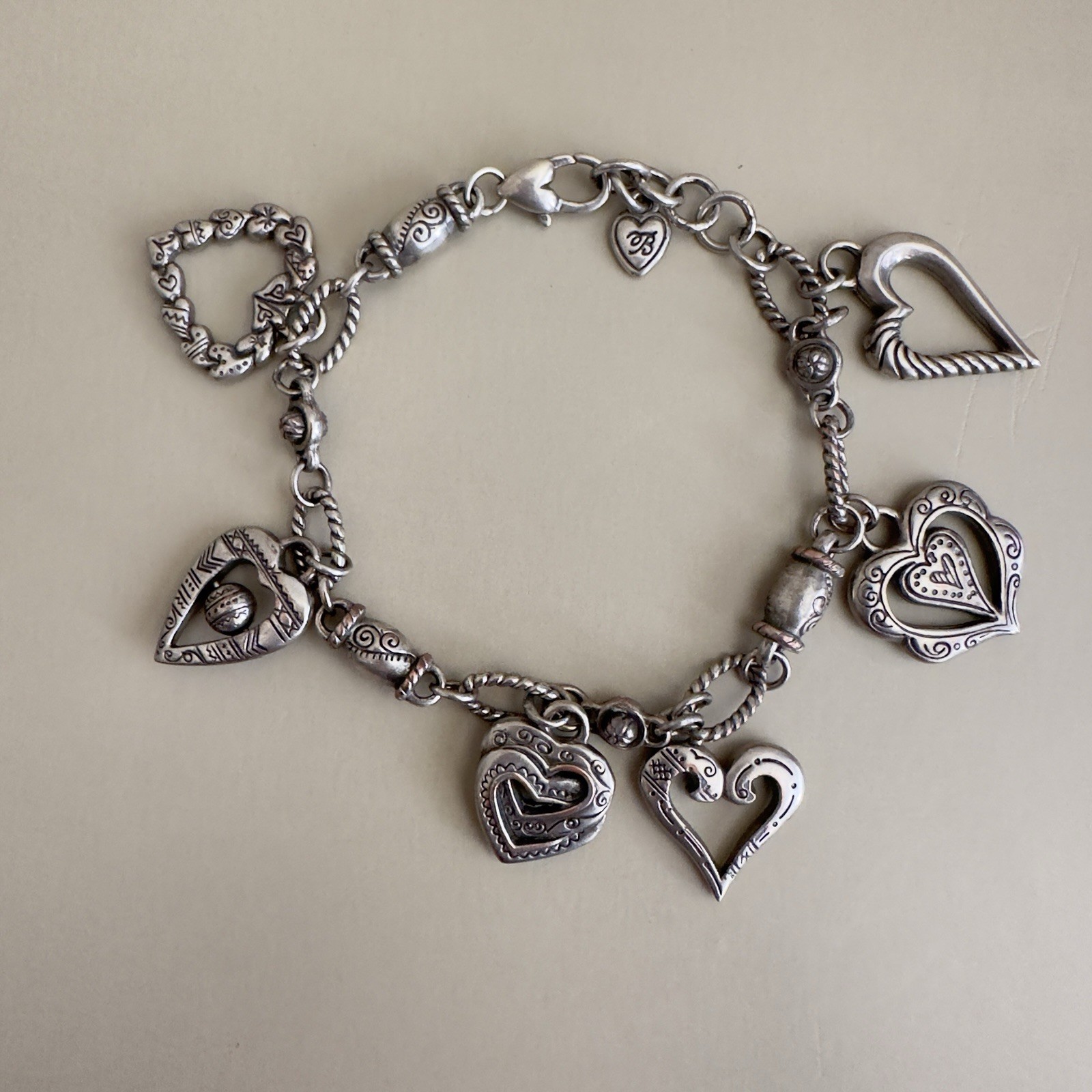 VTG Brooch Brighton L\'Amore Hearts Charm Bracelet Retired Silver Tone Dangle