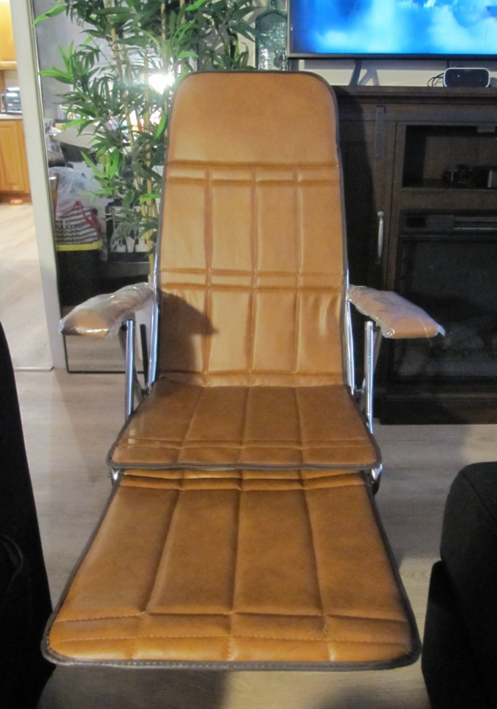 NEW Vtg MAULE MARGA Reclining Leather Folding Chair Foot Rest MCM Made In Italy NEW Vtg MAULE MARGA Reclining Leather Folding Chair Foot Rest MCM Made In Italy