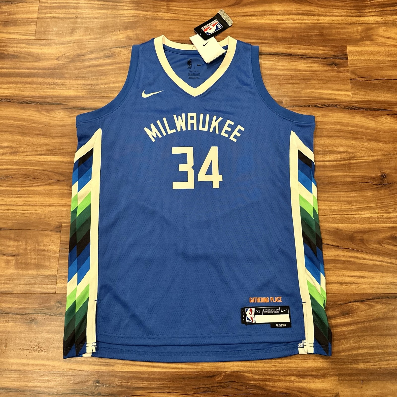 Milwaukee Bucks Jersey Mens XL Blue NBA Basketball Giannis 34 Nike City Edition