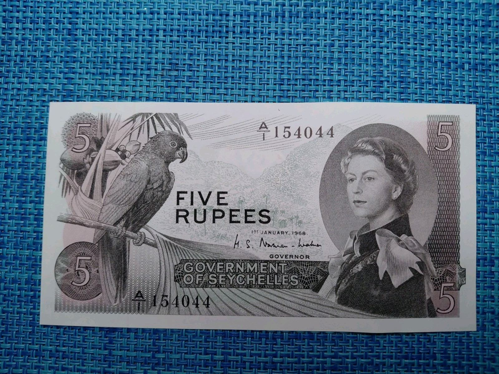 🌏 Seychelles  5 rupees 1968 P-14a AU/UNC banknotes 091126-3