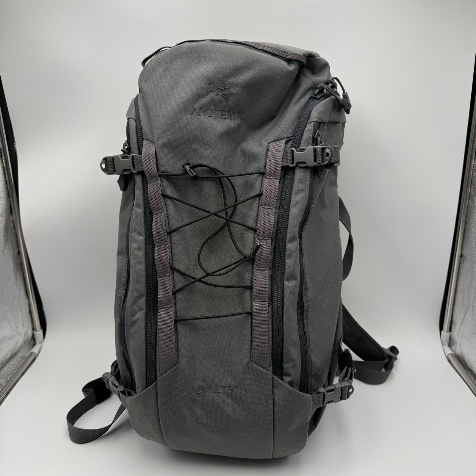 Arc’teryx LEAF Assault Pack 30 Wolf Gray Tactical Backpack 30L Discontinued