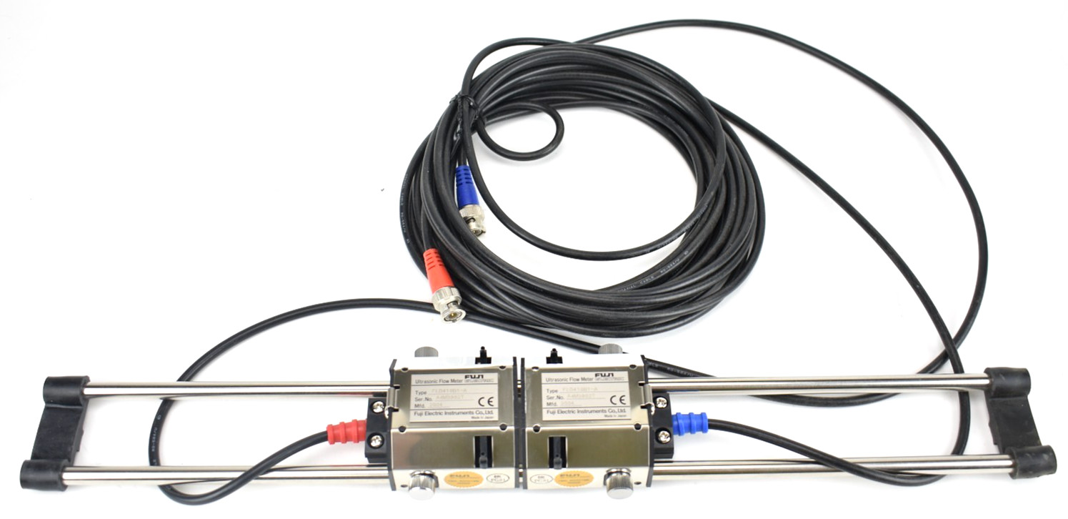 Fuji Electric FLD410B1-A Ultrasonic Flow Meter Sensors W/ Cables - BRAND NEW