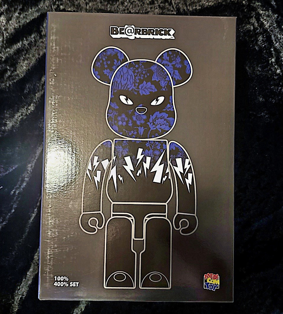 BE@RBRICK Bearbrick Neil Barrett 100% 400% 2-Figure Set 2023. New, sealed box BE@RBRICK Bearbrick Neil Barrett 100% 400% 2-Figure Set 2023. New, sealed box