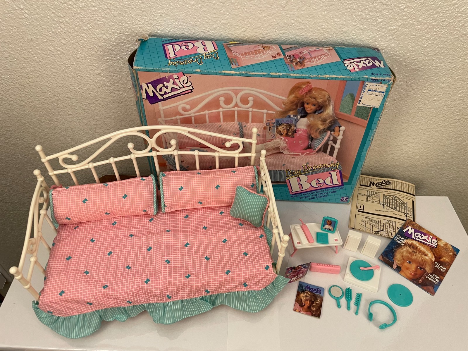 Vintage 1988 Hasbro Maxie Doll \