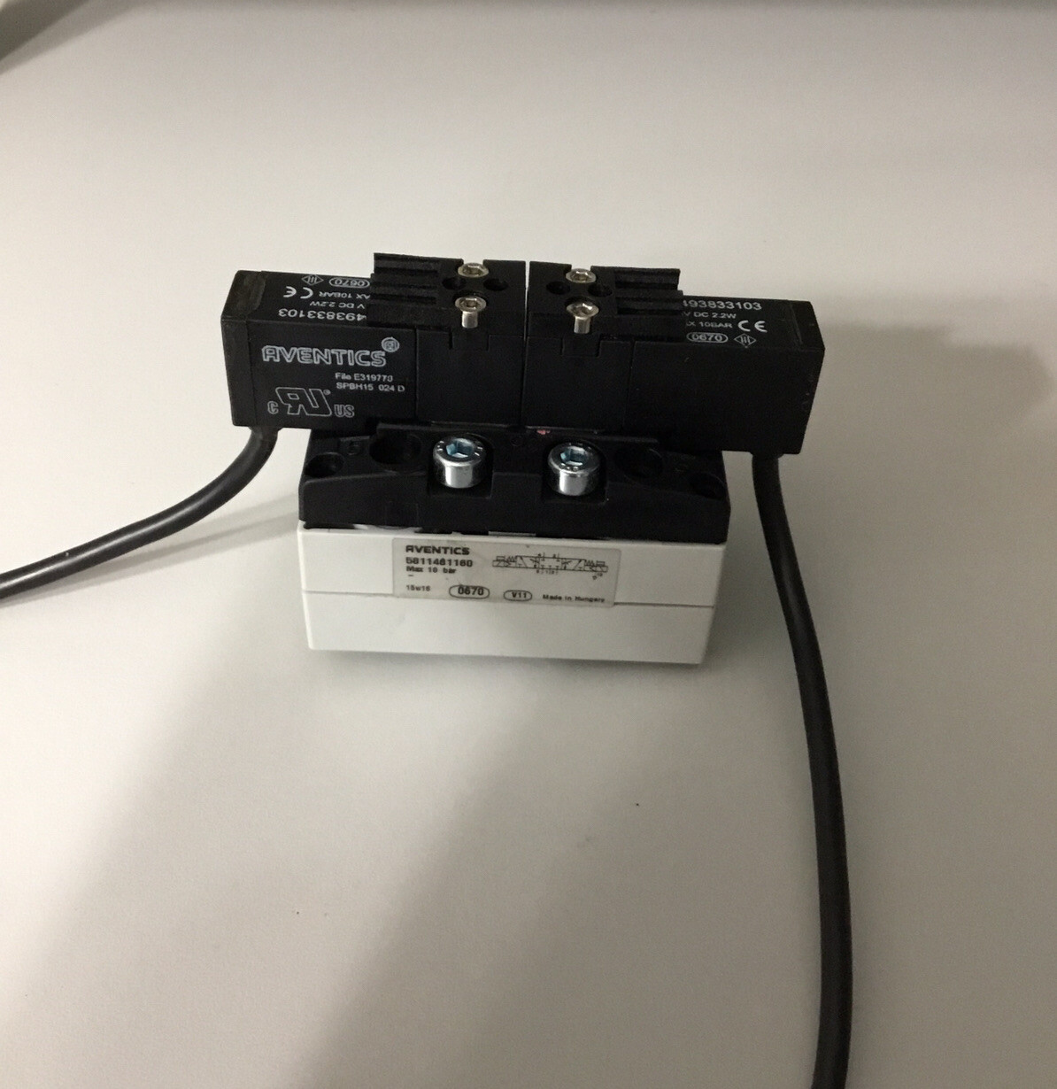 AVENTICS 5811461160 Solenoid-Operated Air Control Valve AVENTICS 5811461160 Solenoid-Operated Air Control Valve