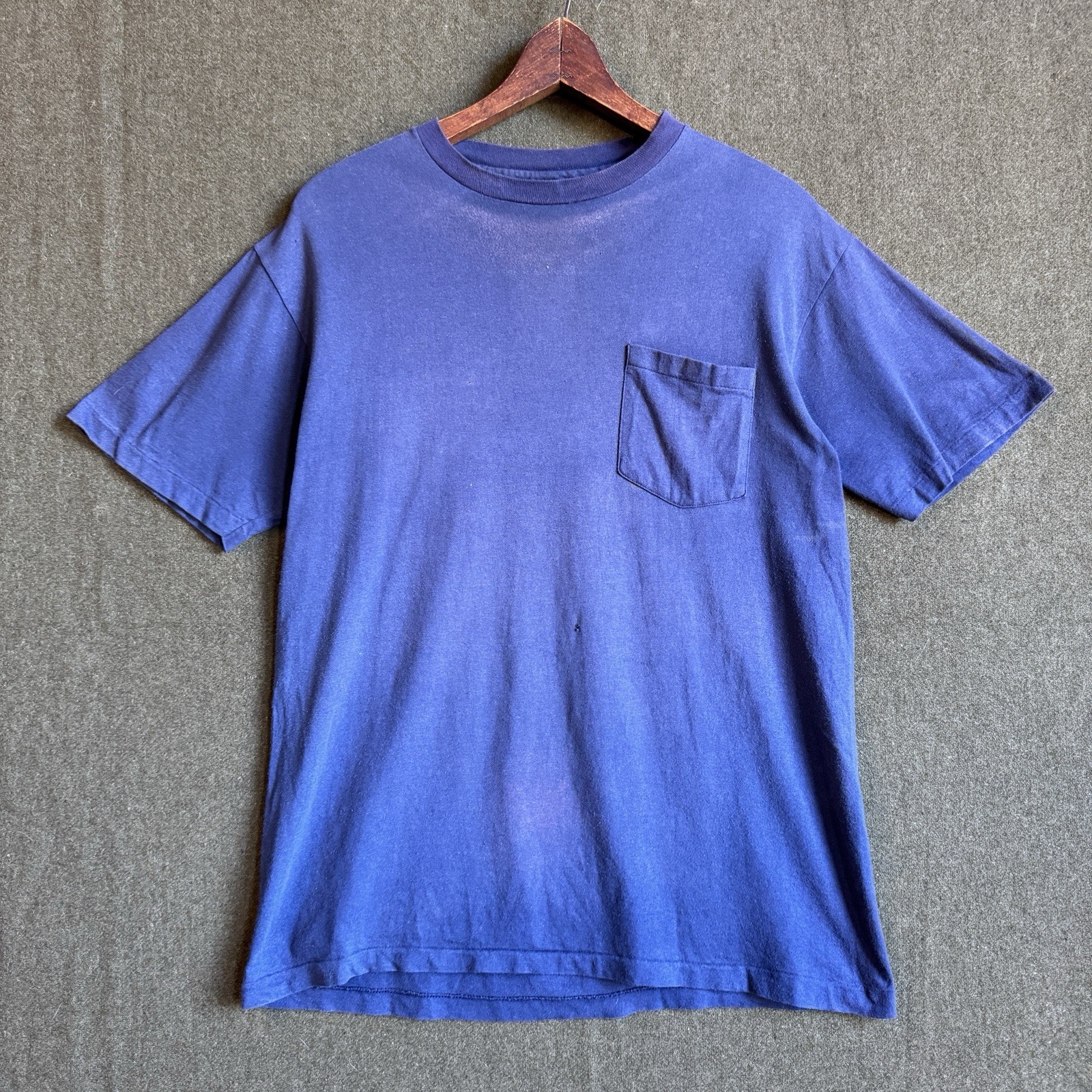 Vintage 90s Hanes Sunfaded Distressed Pocket Cotton T Shirt Sz Large