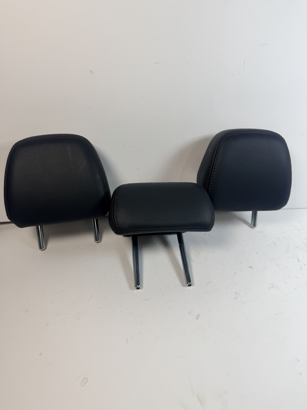 2017-2023 MAZDA CX5 CX-5 REAR SEAT HEADREST HEAD REST BLACK LEATHER SET OF 3 OEM 2017-2023 MAZDA CX5 CX-5 REAR SEAT HEADREST HEAD REST BLACK LEATHER SET OF 3 OEM