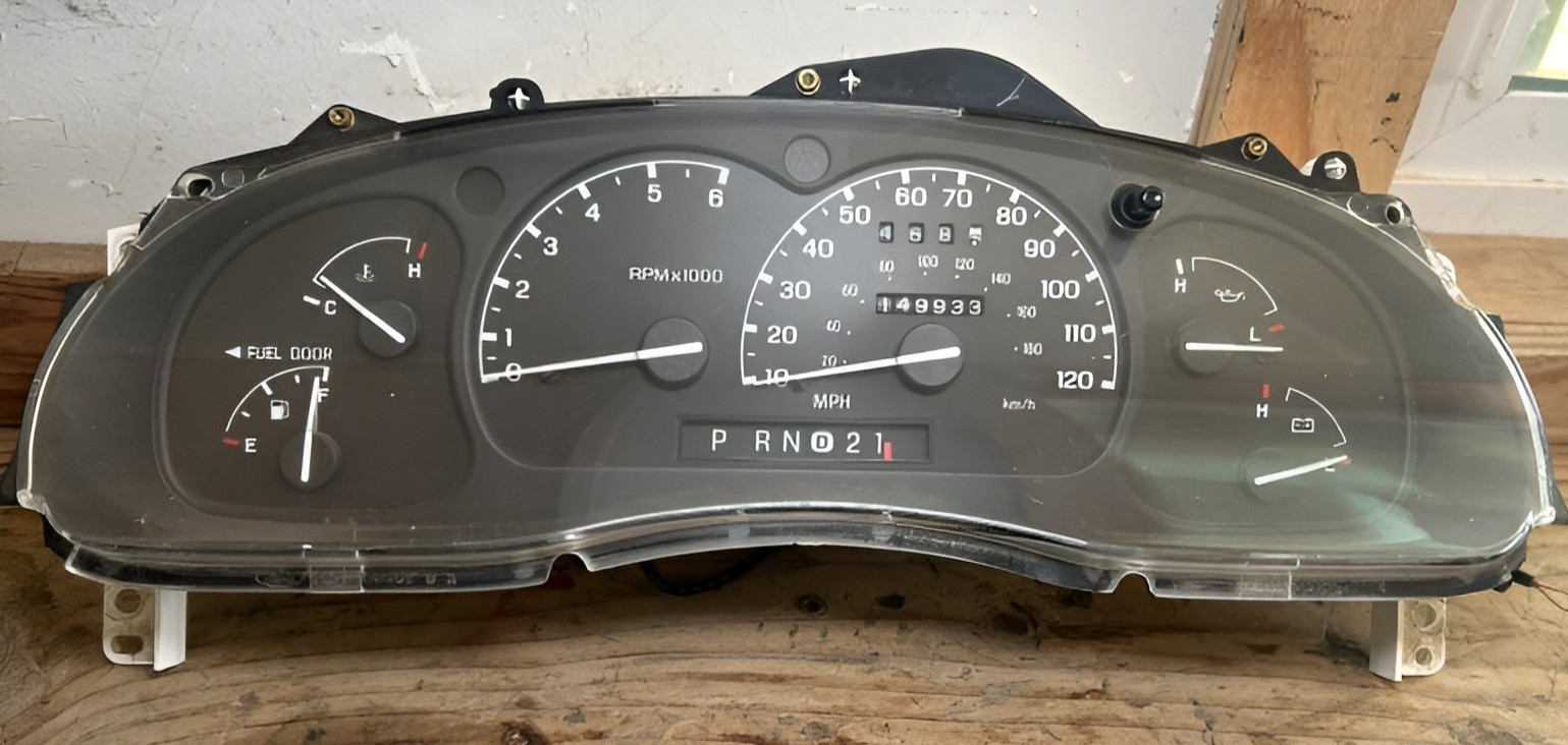 1999-2000 Ford Ranger  Speedometer Gauge Cluster MPH Tachometer OEM