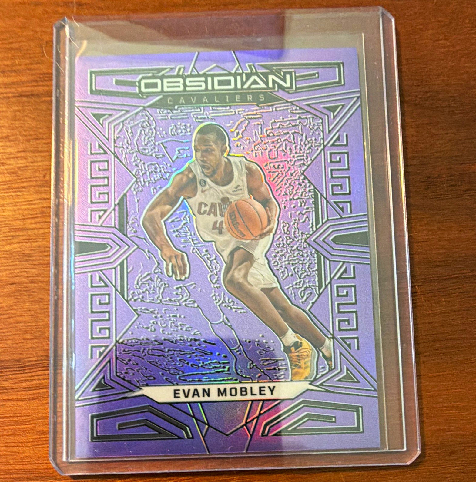Panini 2022-23 Obsidian Evan Mobley Purple /49 #72 Cleveland Cavaliers Panini 2022-23 Obsidian Evan Mobley Purple /49 #72 Cleveland Cavaliers