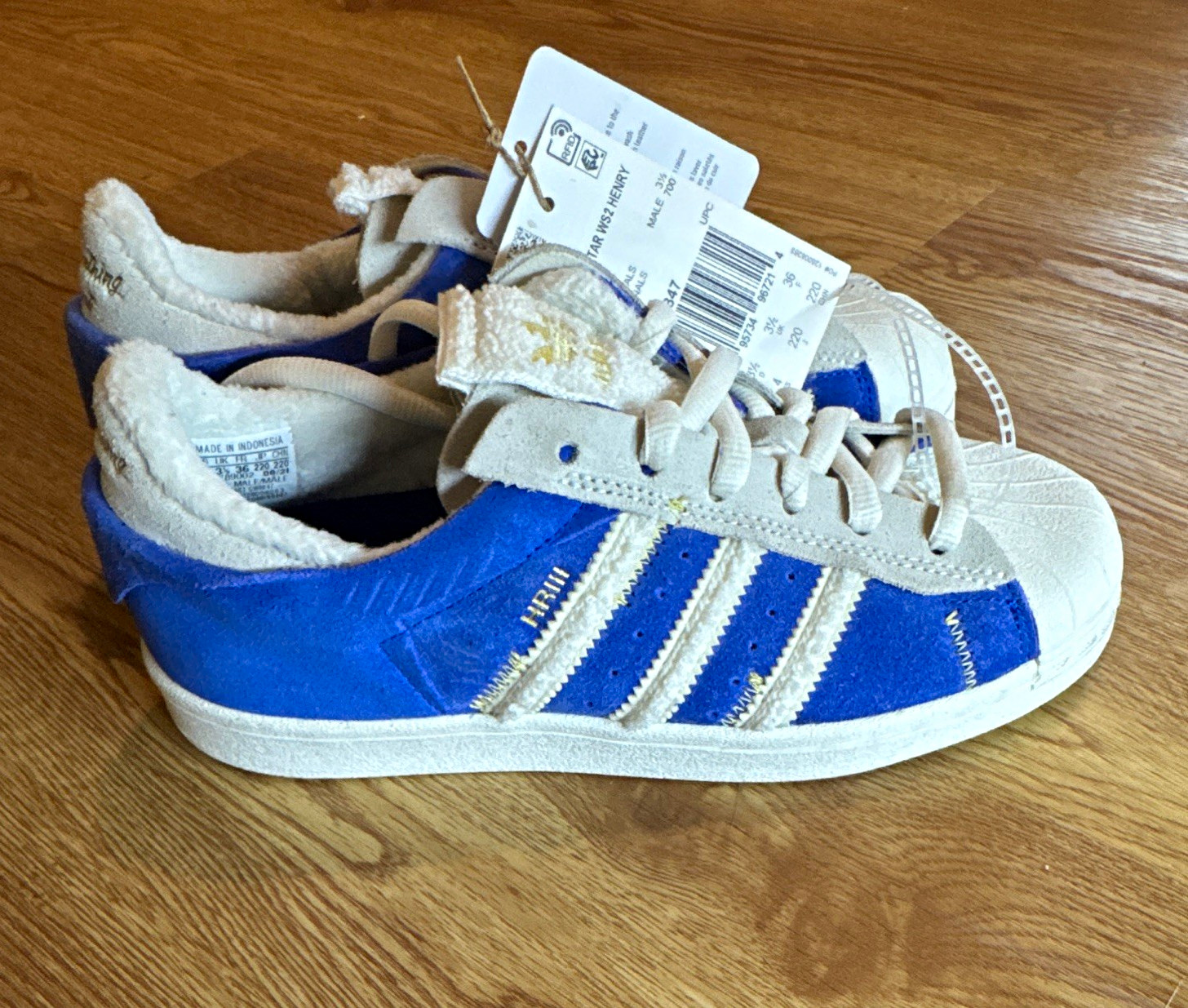 adidas Originals Superstar WS2 Henry Suede Kids Sneaker Blue/White 4 GW0847 adidas Originals Superstar WS2 Henry Suede Kids Sneaker Blue/White 4 GW0847