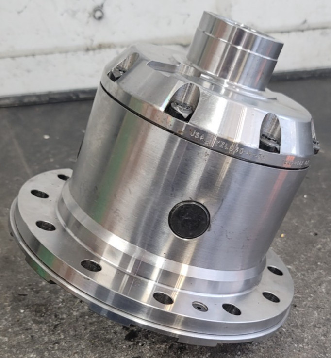 USED - Yukon Gear and Axle Zip Locker Dana 60 - 35 Spline - YZLD60-4-35