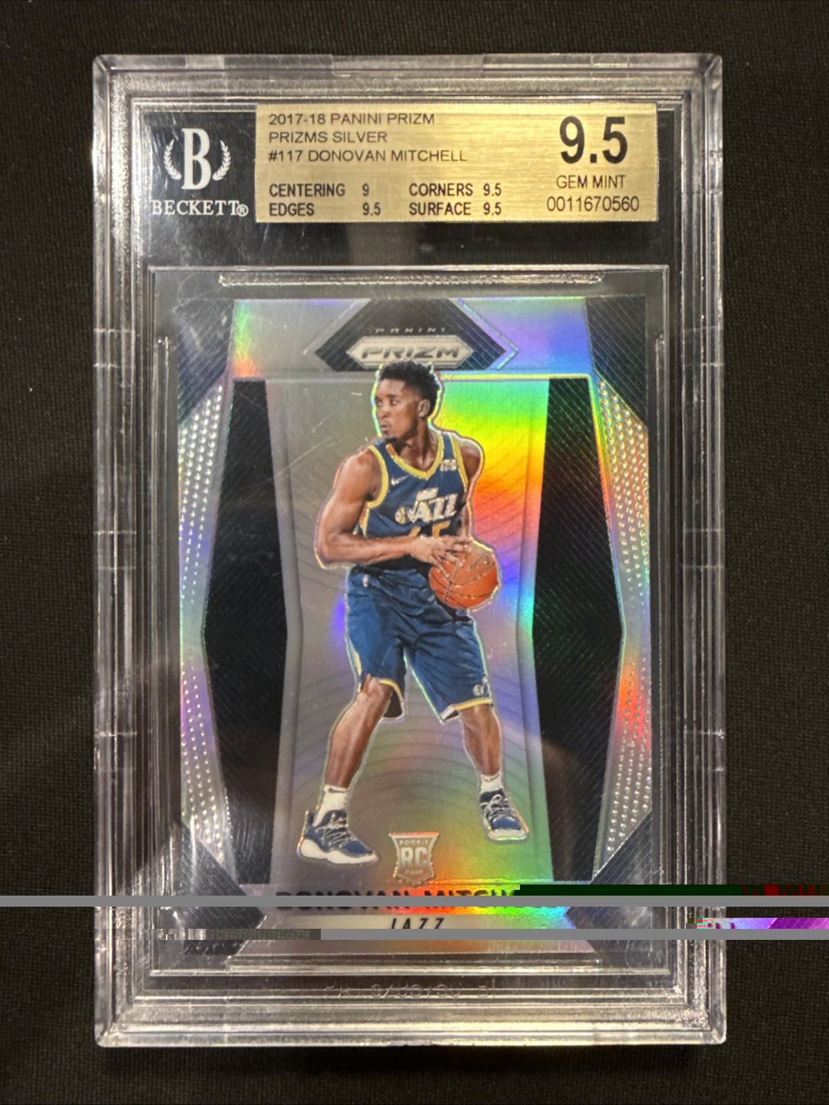 2017-18 Panini Prizm - Donovan Mitchell #117 Silver Prizm (RC) 2017-18 Panini Prizm - Donovan Mitchell #117 Silver Prizm (RC)