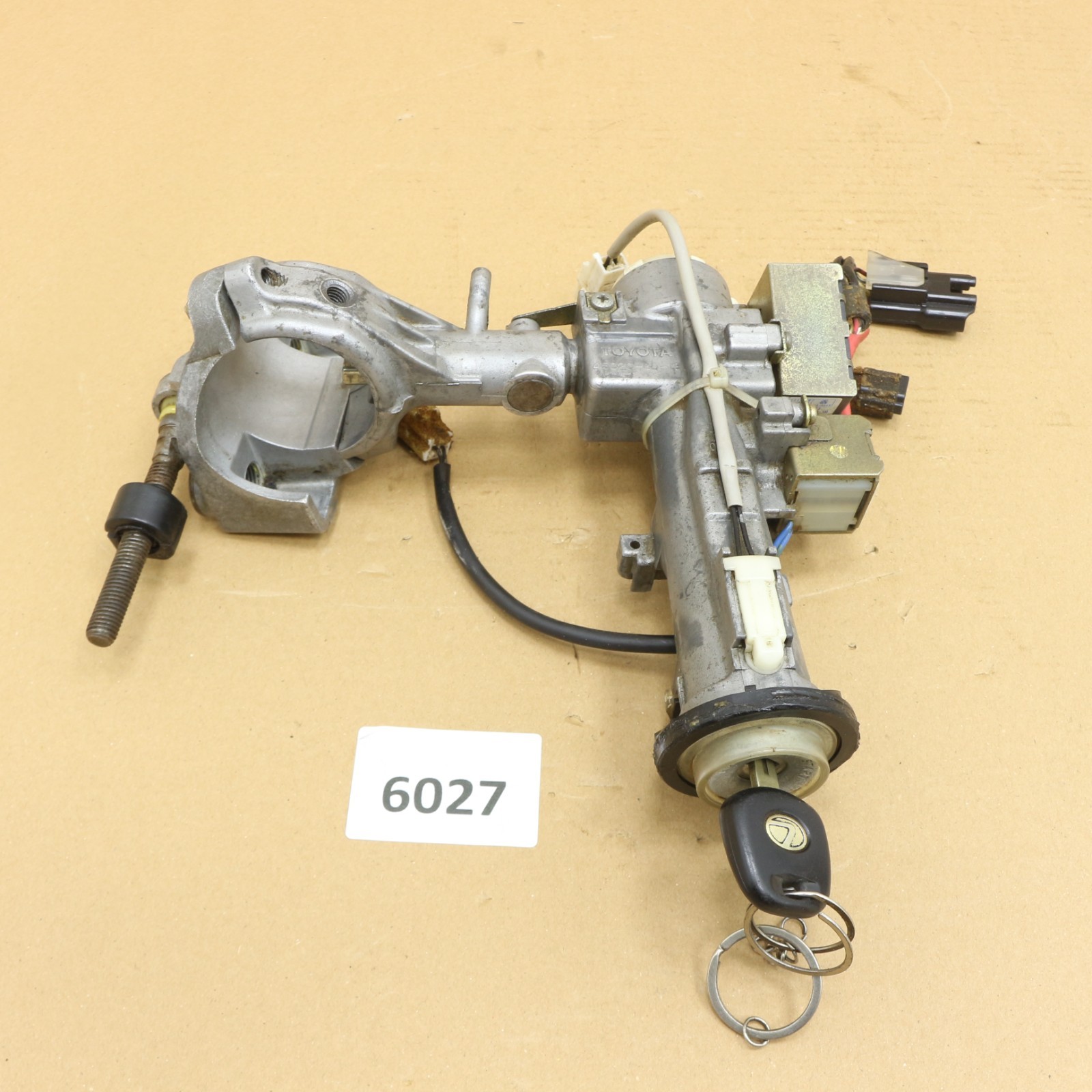 Lexus LX470 1998-2002 OEM Ignition Lock Cylinder Switch Assembly Key 45020-60-13