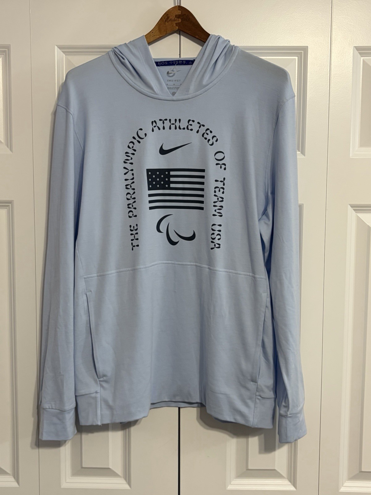 NWOT Nike Team USA Paralympic Hoodie Mens Light Blue size Medium NWOT Nike Team USA Paralympic Hoodie Mens Light Blue size Medium