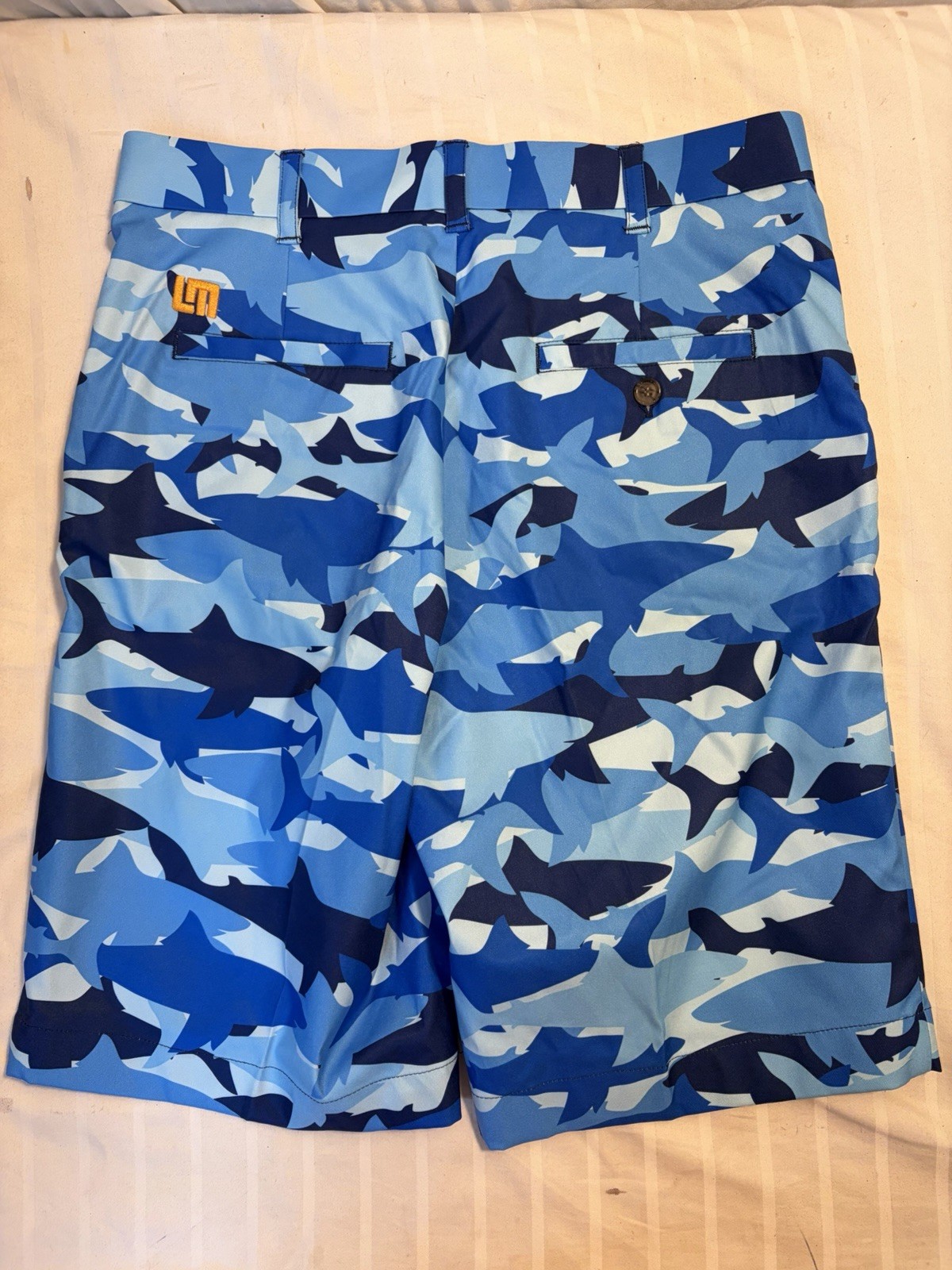 Loudmouth Golf Mens Blue Shark Camo Shorts Size 30 Sharknado Performance