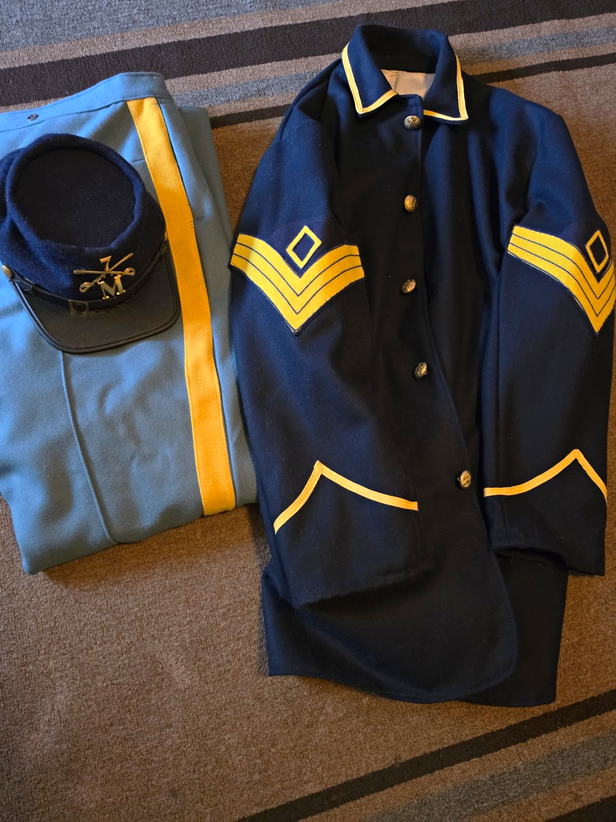 Handmade 1873/ 1876 US, 7th Cavalry Uniform Set. Jacket, Pants, and kepi.