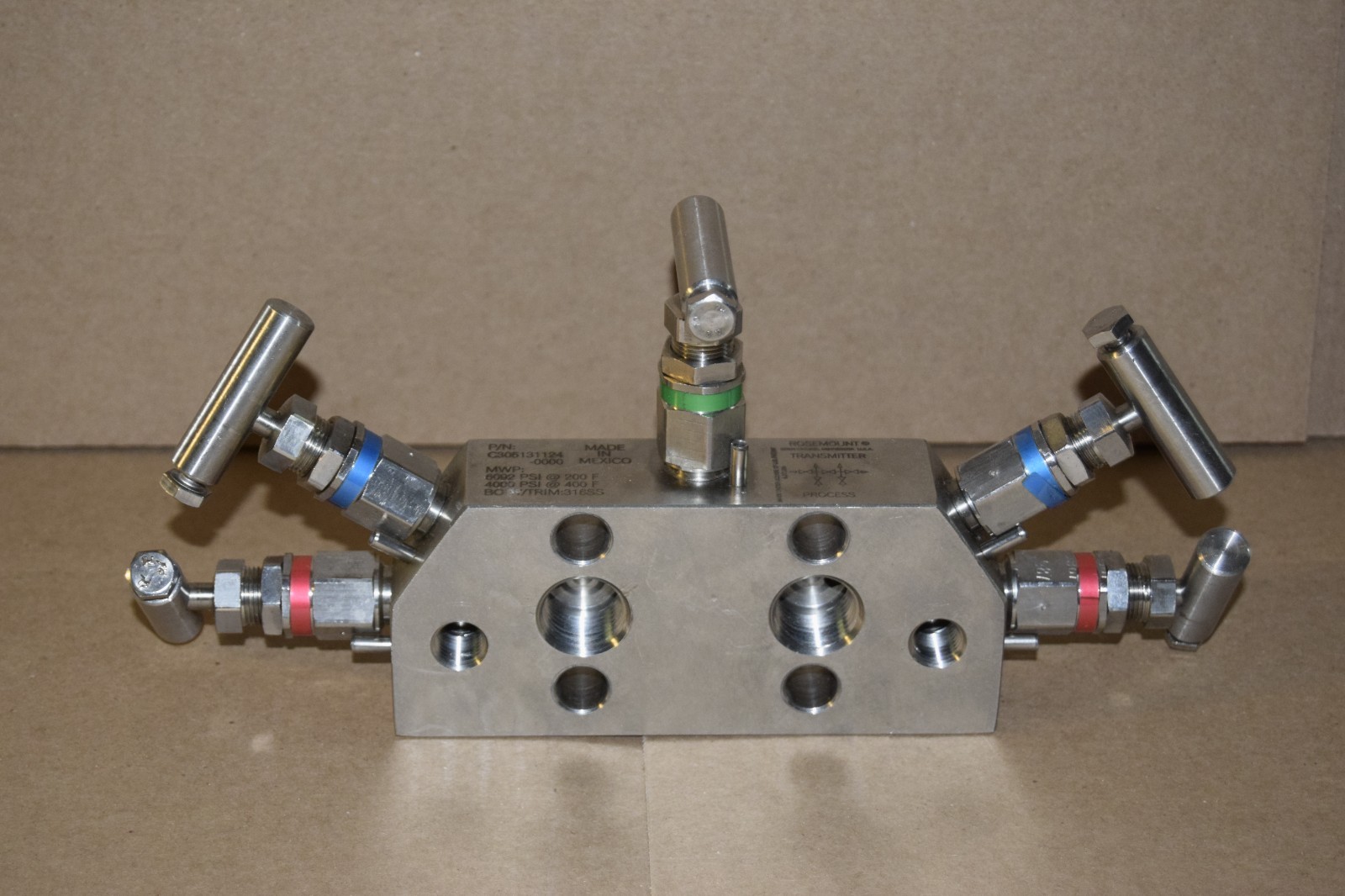 Rosemount C305131124-0000 Transmitter Manifold 6092psi Rosemount C305131124-0000 Transmitter Manifold 6092psi