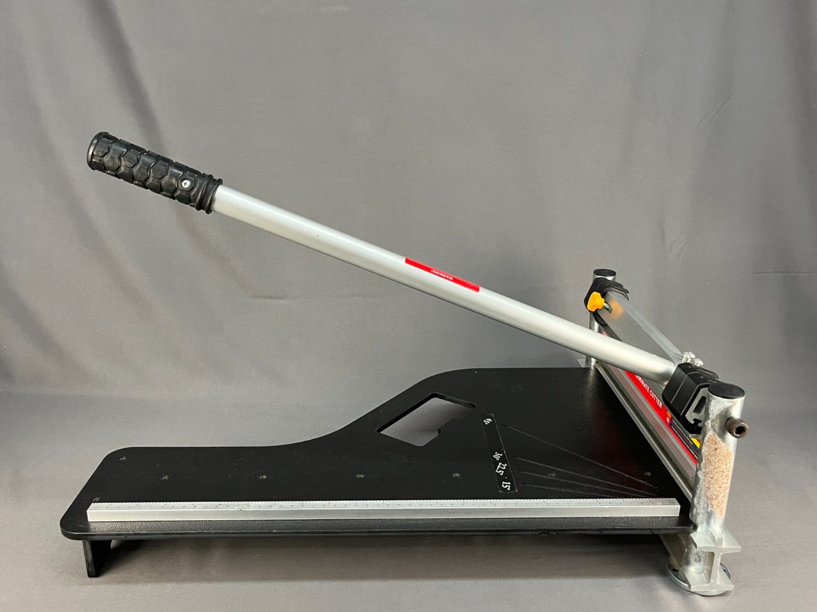 Norske Tools NMAP001 13 inch Laminate Flooring and Siding Cutter; Clean Norske Tools NMAP001 13 inch Laminate Flooring and Siding Cutter; Clean