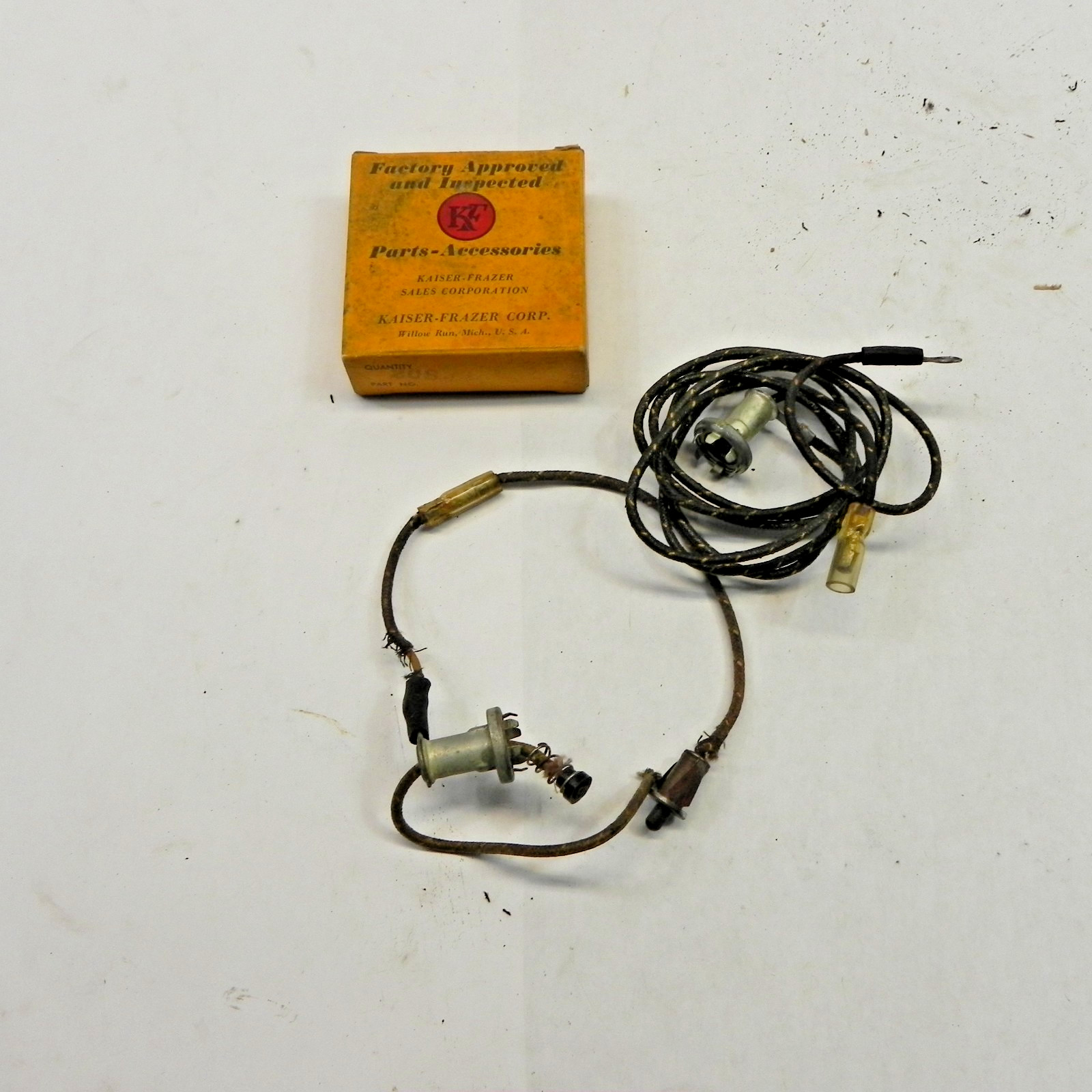 1951-53 KAISER GLOVE BOX LIGHT WIRING HARNESS LOT OF 2 1 NOS 1 USED