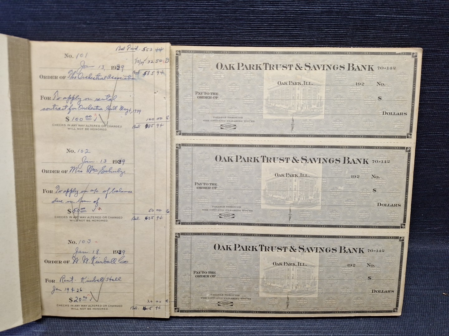 1920s OAK PARK ILLINOIS TRUST & SAVINGS BANK CHECK - BANK ILLUSTRATION BOOK 1920s OAK PARK ILLINOIS TRUST & SAVINGS BANK CHECK - BANK ILLUSTRATION BOOK