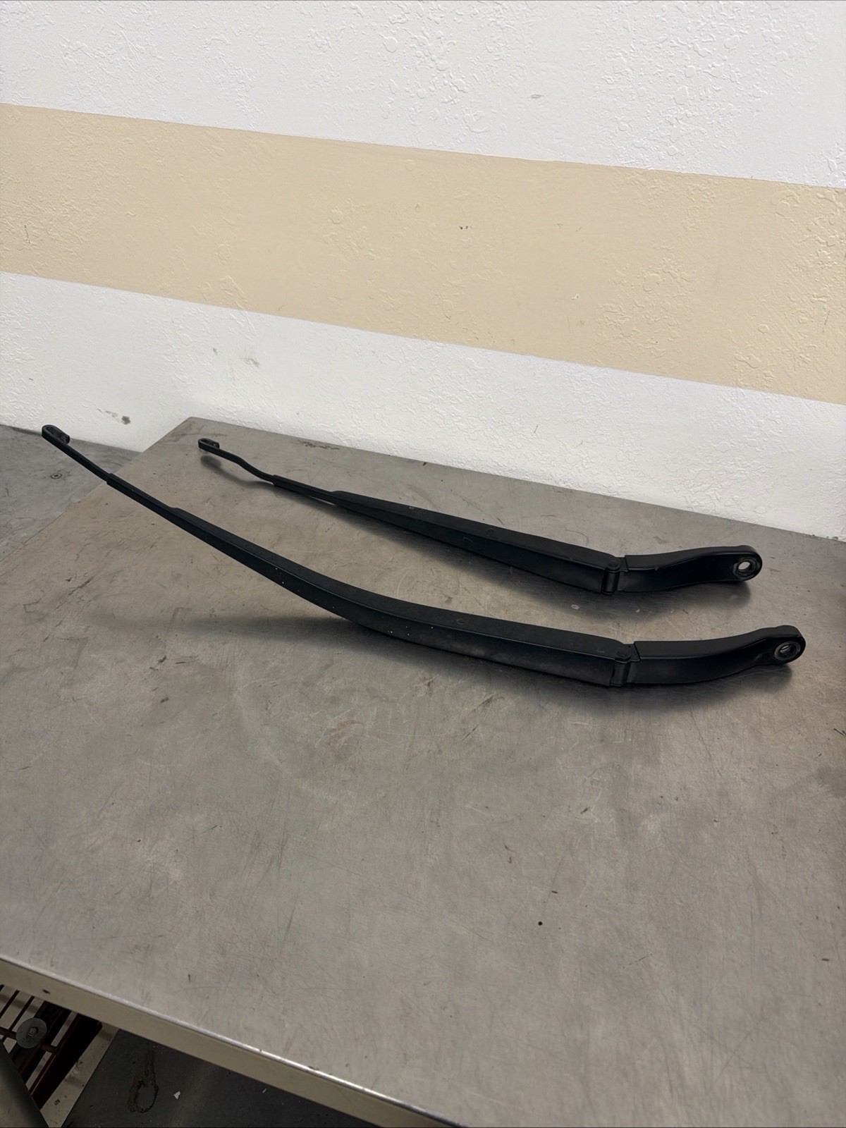 2005-2010 Honda Odyssey FRONT LEFT & RIGHT WINDSHIELD WIPER ARMS OEM 