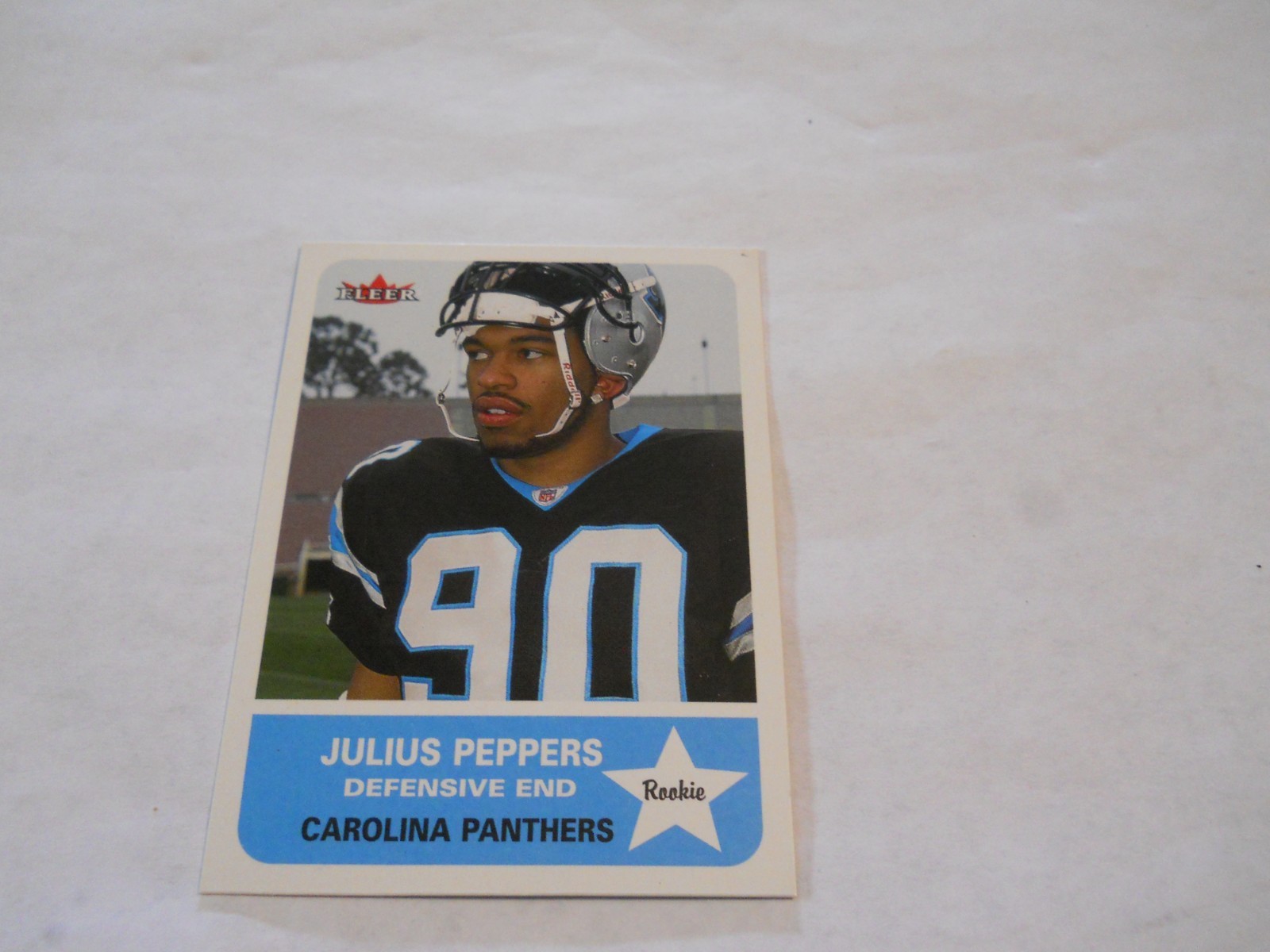 JULIUS PEPPERS ROOKIE CARD CAROLINA PANTHERS 2002 FLEER TRADITION