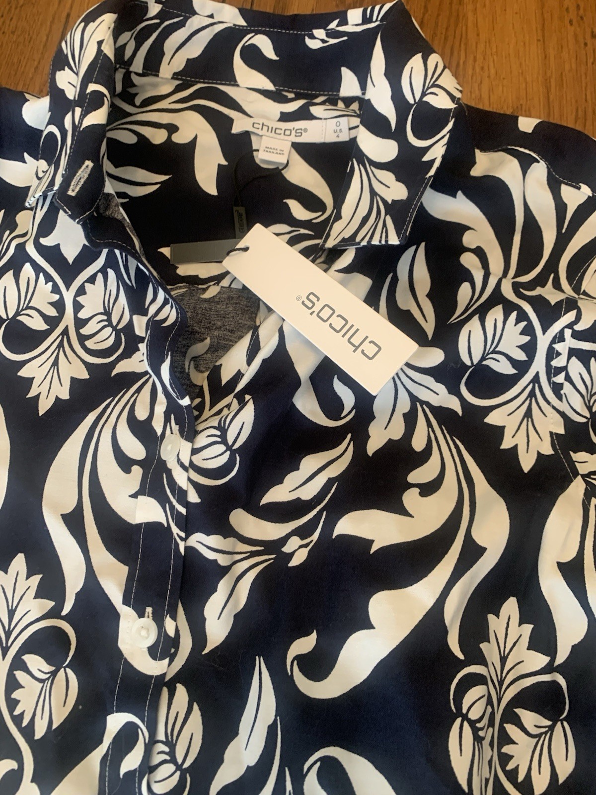 NWT Chicos No-Iron Button Down Shirt Palace Swirl Print Preppy Business Sz 0(4)