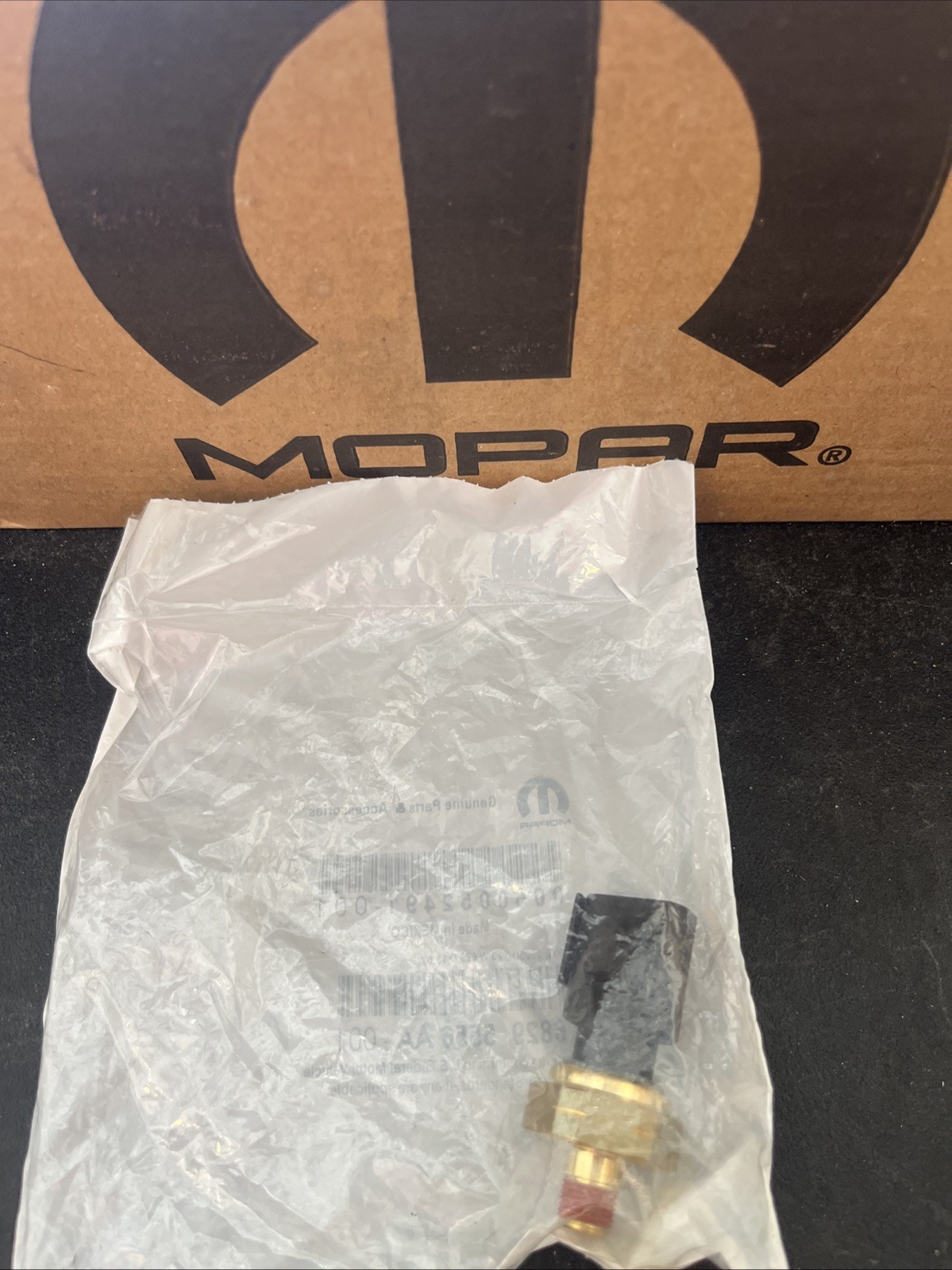 Genuine Mopar Temperature/Pressure Sensor 68295556aa