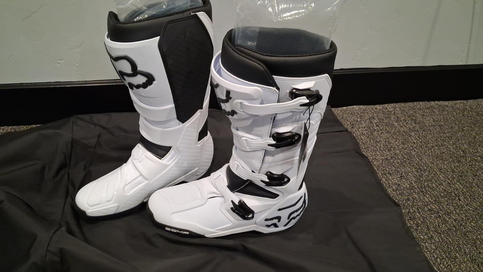 Fox Racing - Comp Boot, White, Size 14 (Moderate Wear) Fox Racing - Comp Boot, White, Size 14 (Moderate Wear)