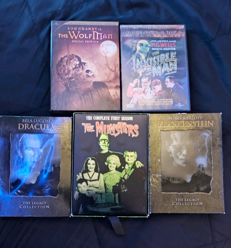 Universal Classic Monsters Horror DVD Lot + Munsters Complete Season 1 Universal Classic Monsters Horror DVD Lot + Munsters Complete Season 1