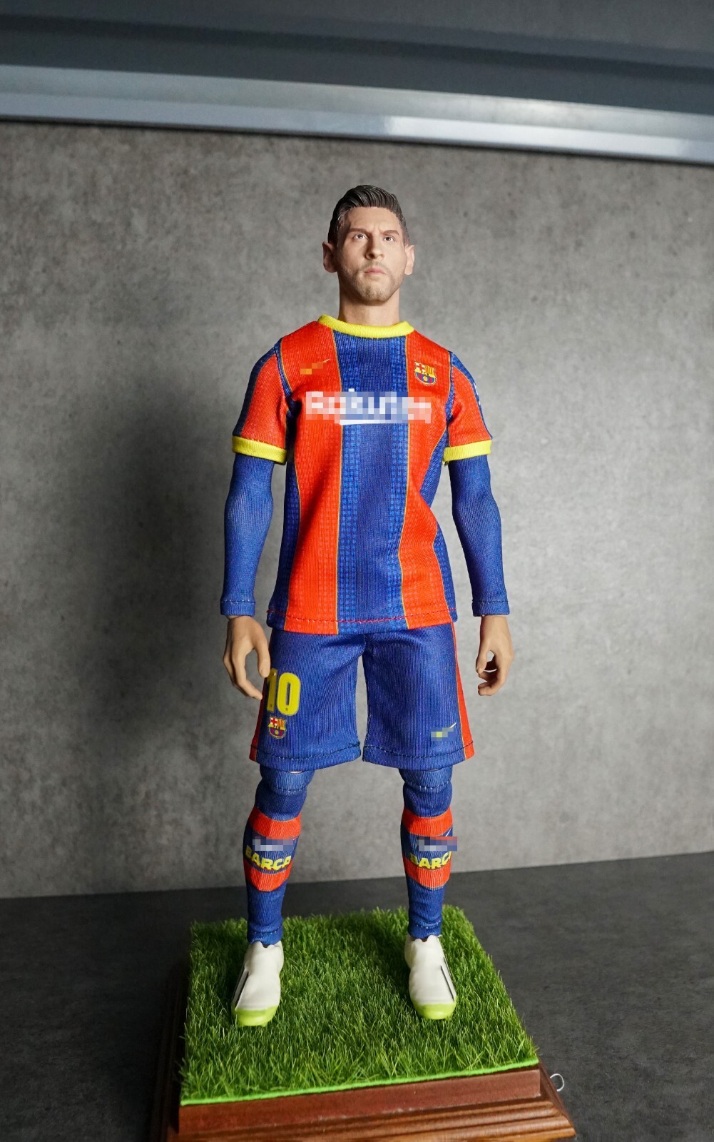 Lionel Messi 1/6 Scale Action Figure – FC Barcelona Kit – 12\