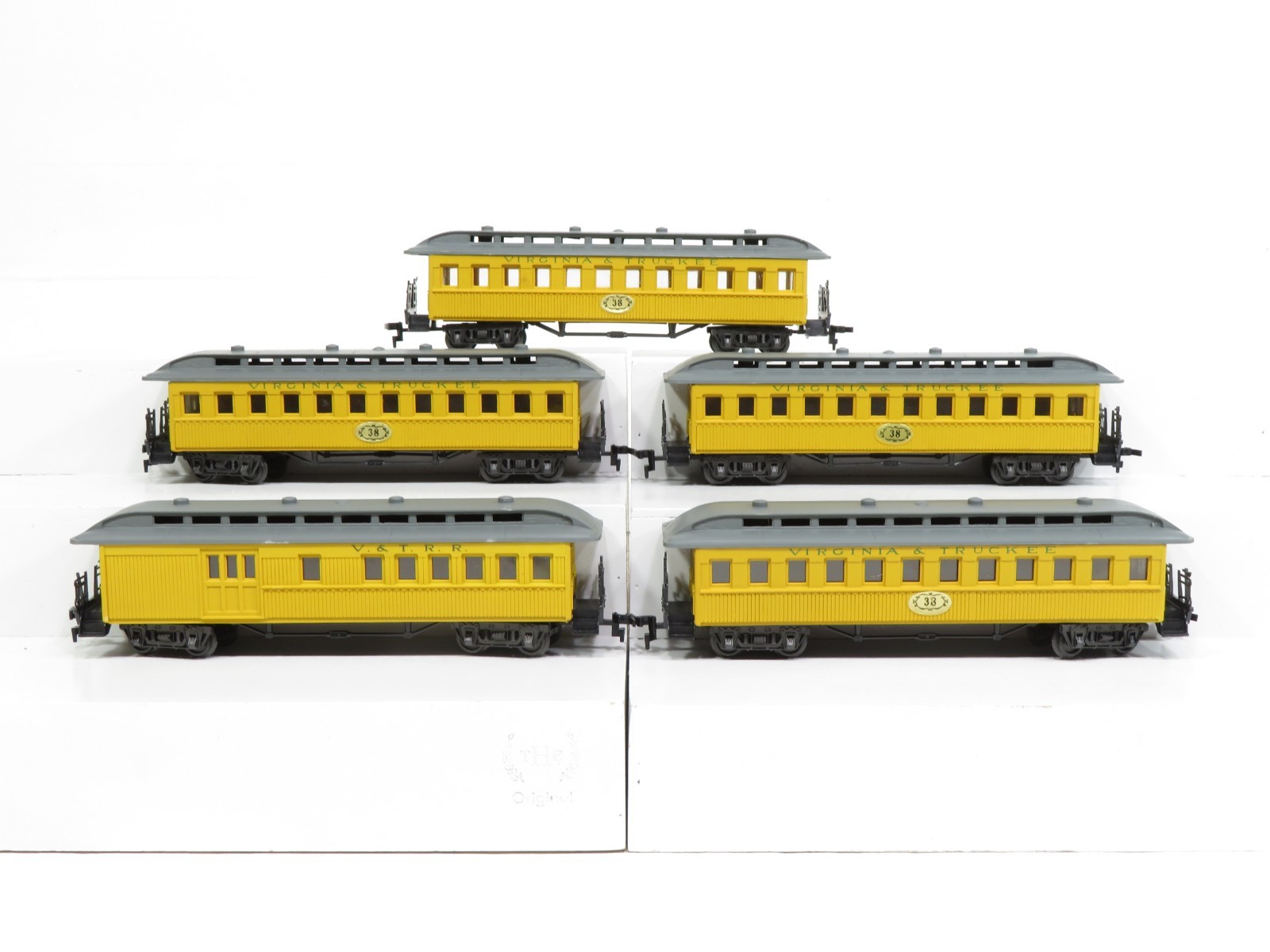AHM HO Oldtime Passenger Car Lot 5 LN 13572