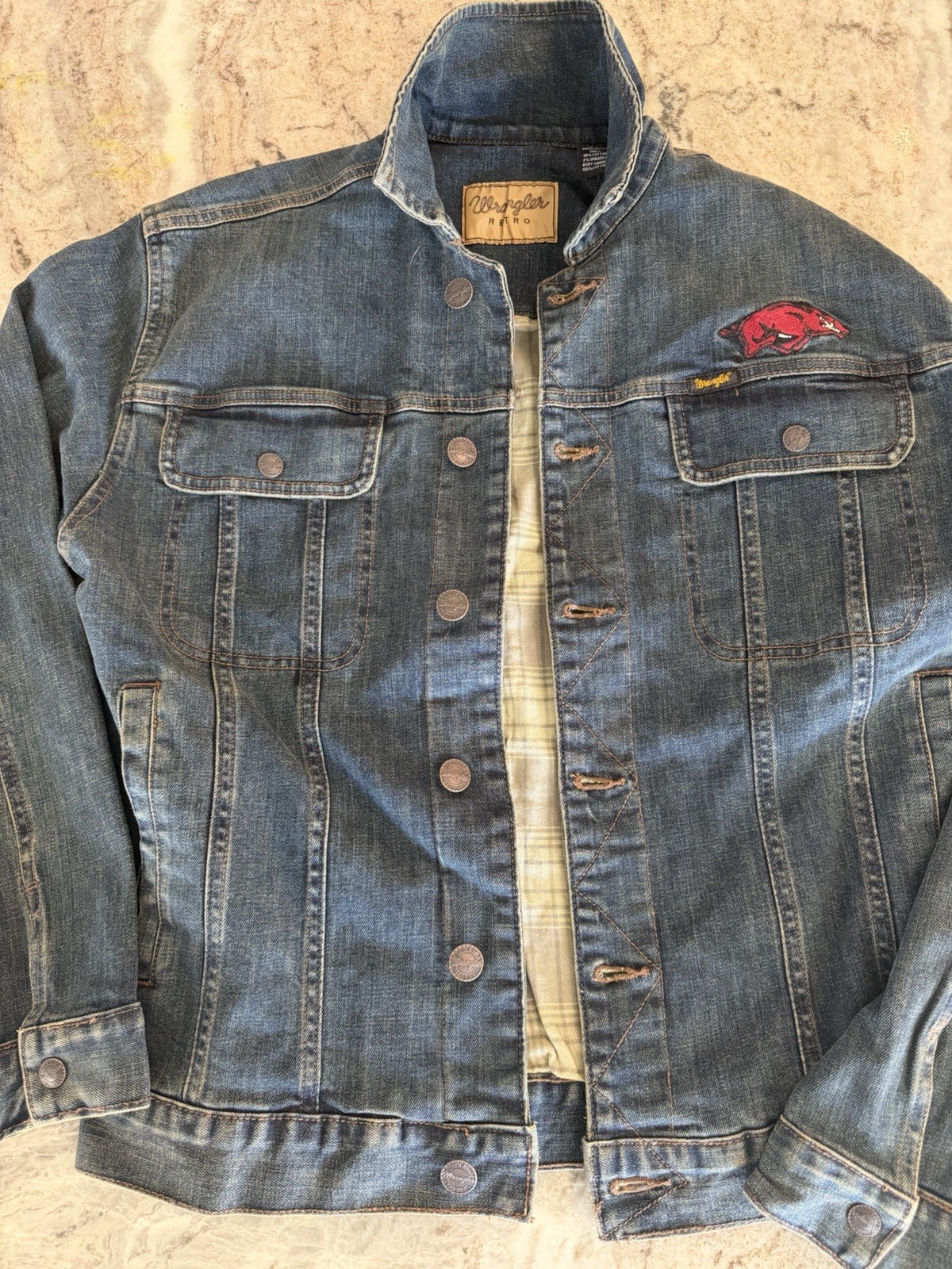 Arkansas Razorbacks Wrangler Retro Denim Blue Jean Western Hackers NWT $125 M π Arkansas Razorbacks Wrangler Retro Denim Blue Jean Western Hackers NWT $125 M π