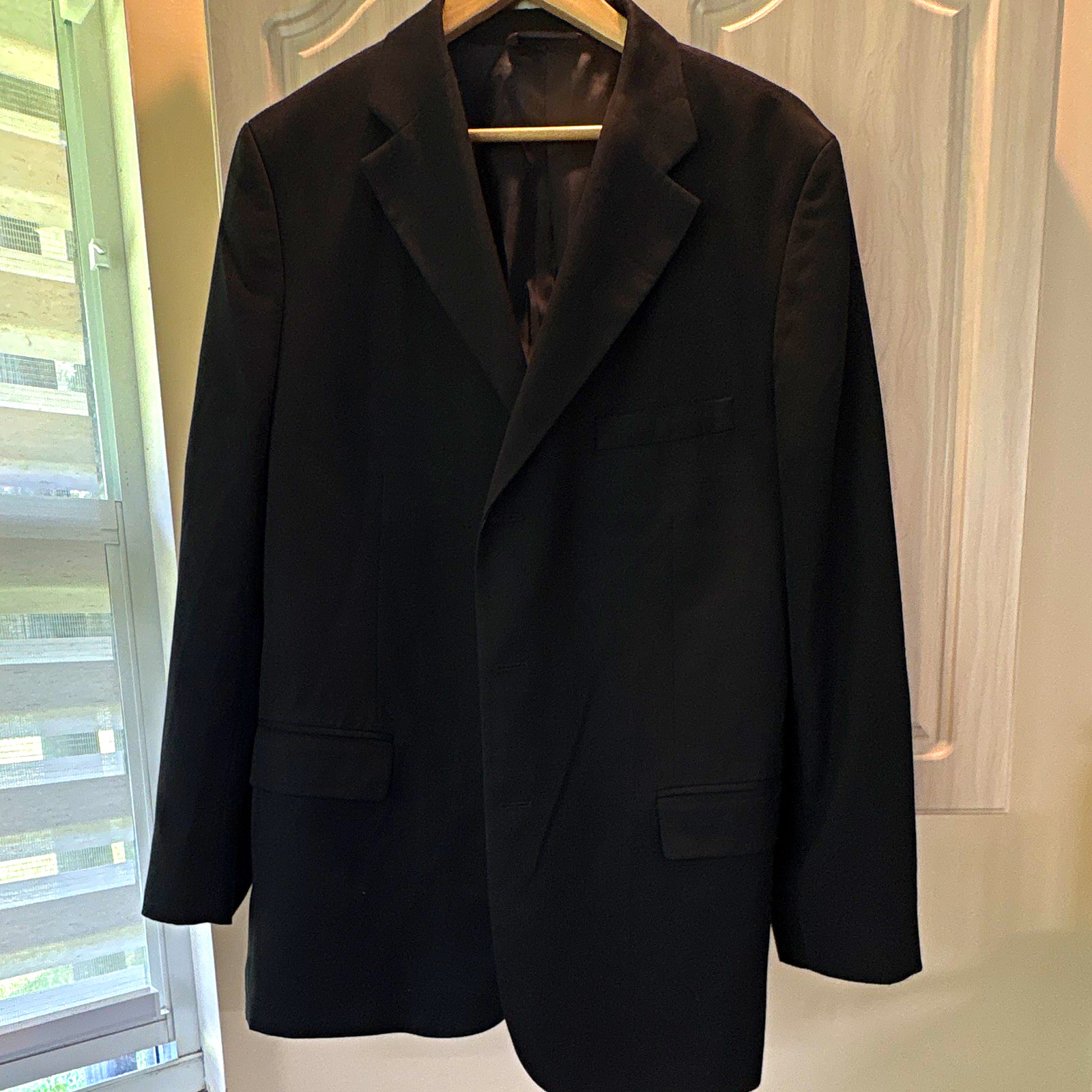 Merona Men\'s Black Polyester Single-Breasted Notch Lapel Suit Jacket 44R