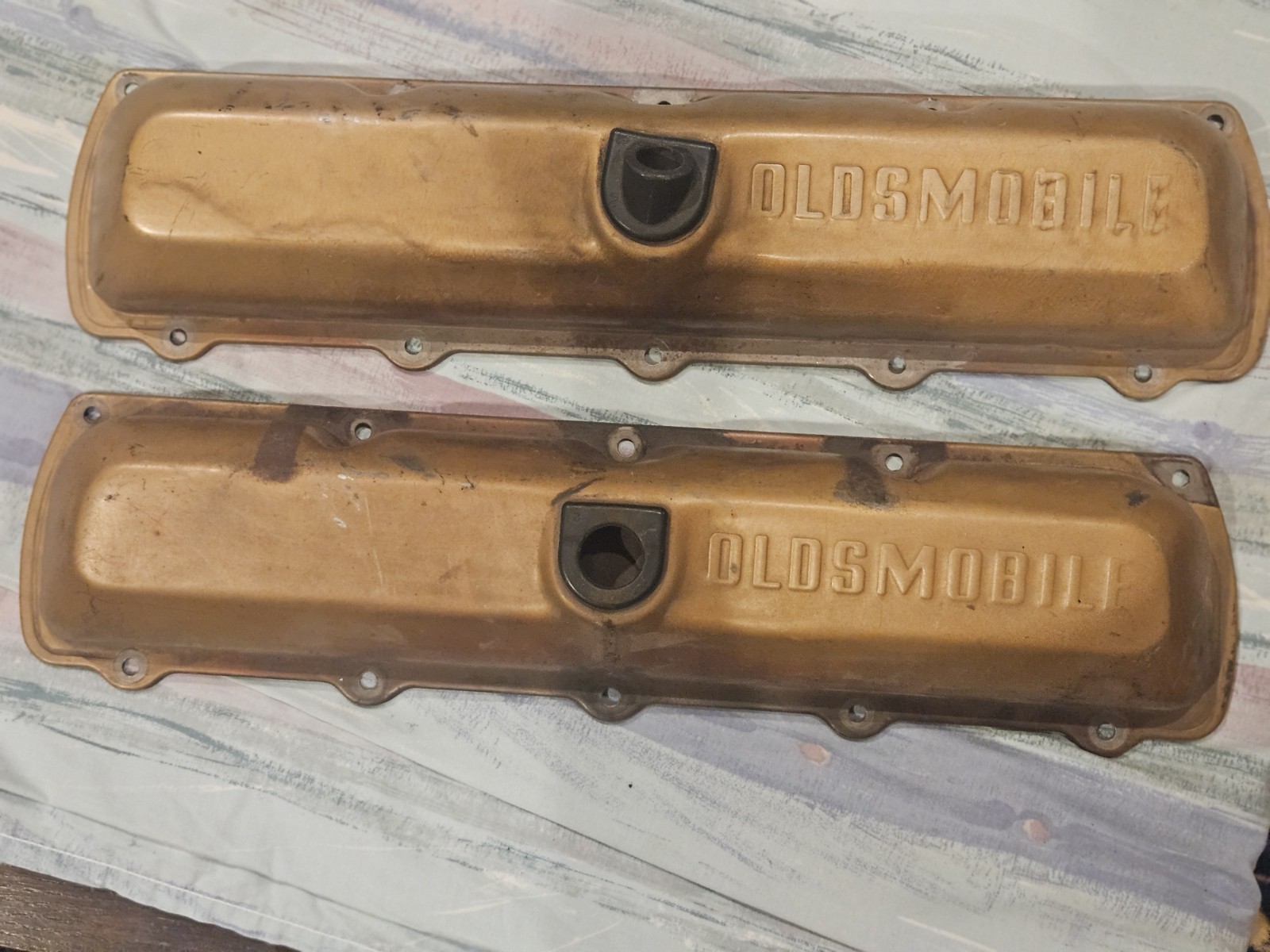 VINTAGE 1973-74 350 455 OLDSMOBILE ORIGINAL SCRIPT VALVE COVERS