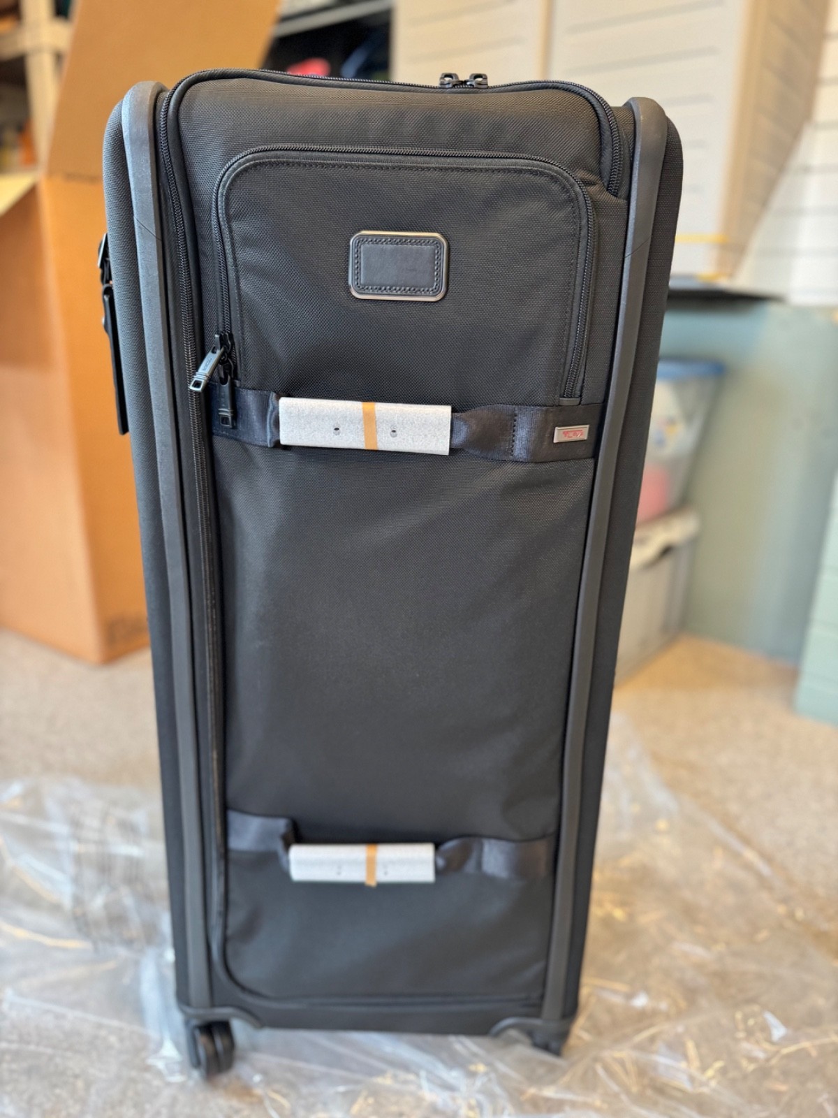 Tumi - Alpha 3 - Large Dual Access Expandable Trunk (Tall 4 Wheeled Duffel)
