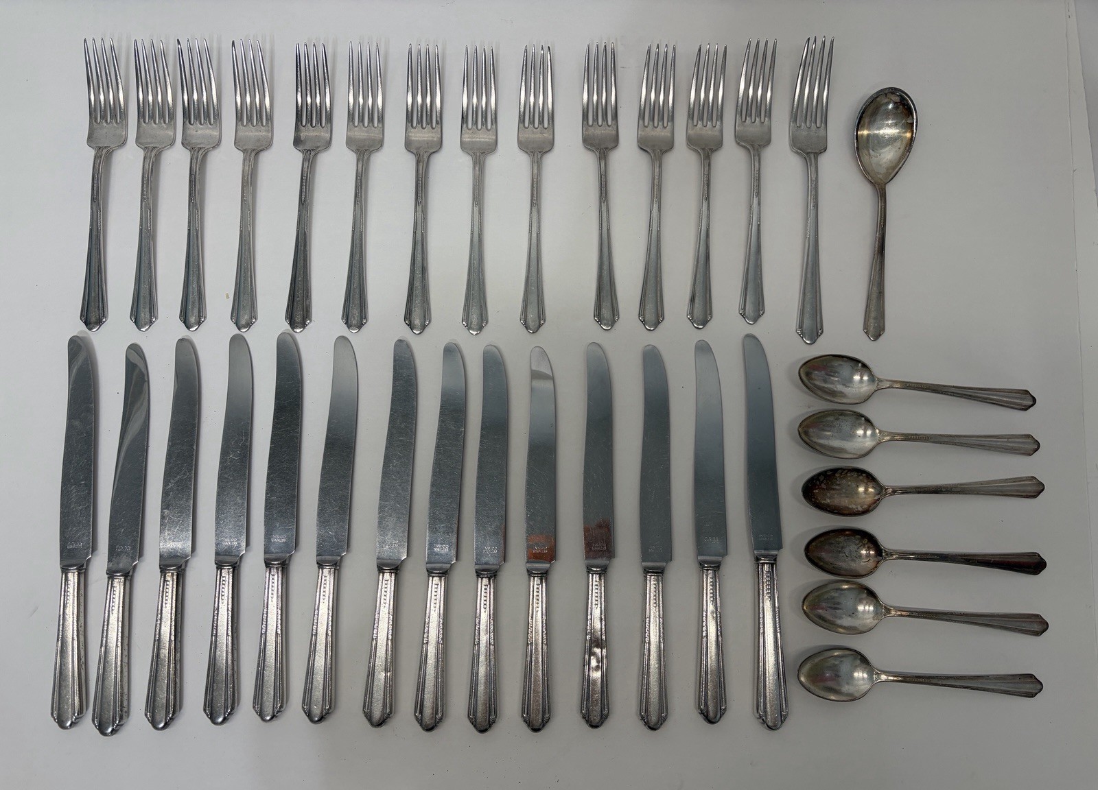 Vintage Holmes & Edwards Youth 1940 Silverplate Flatware Set 35 Pcs Insico