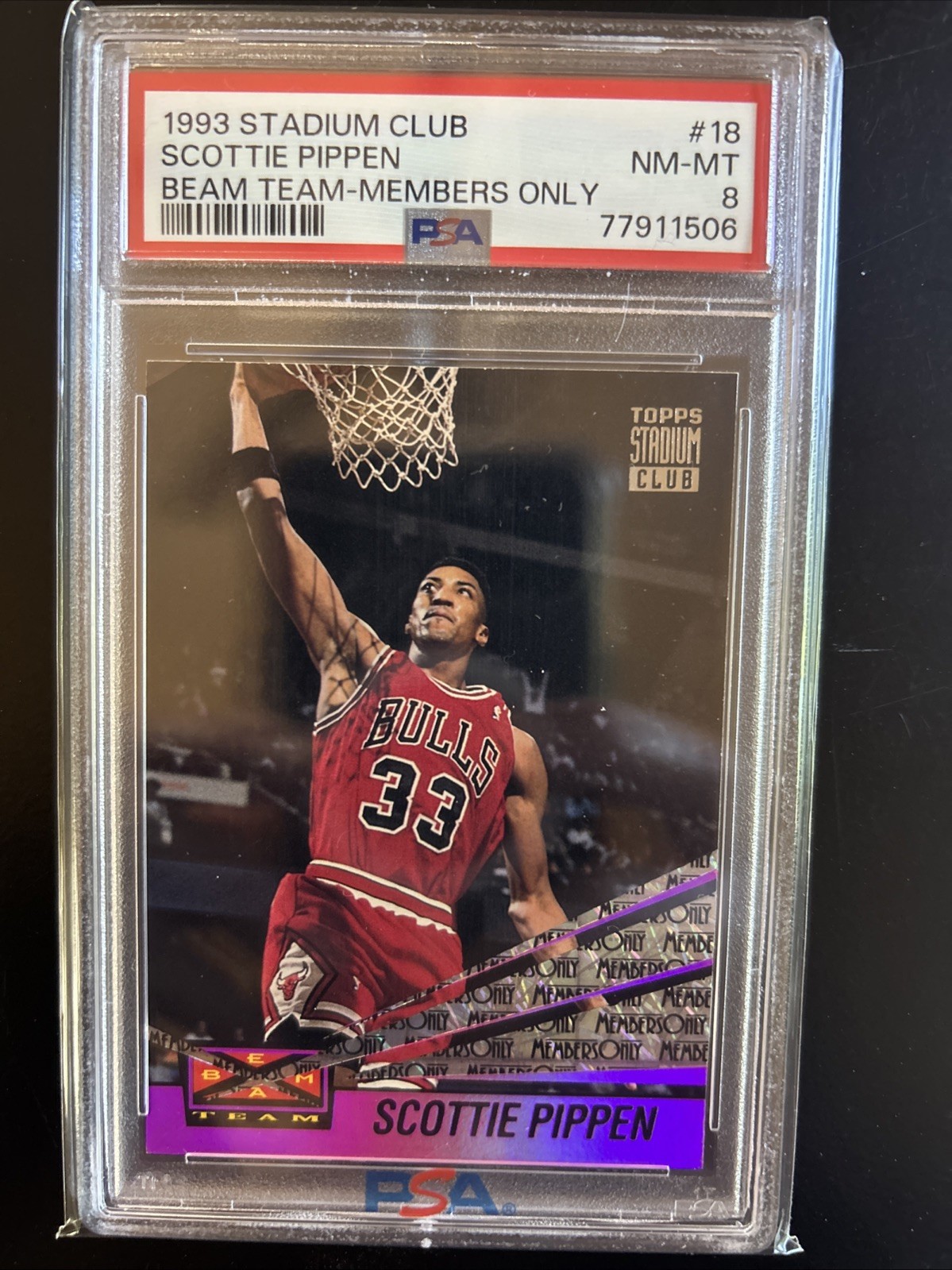 1993-94 Topps Stadium Club - Beam Team Scottie Pippen #18 Members Only PSA 8