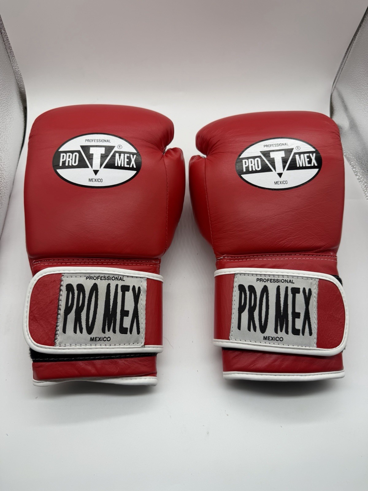Pro Mex Professional V3.0 Genuine Leather Mexican Boxing Gloves Red 14 Oz Pro Mex Professional V3.0 Genuine Leather Mexican Boxing Gloves Red 14 Oz