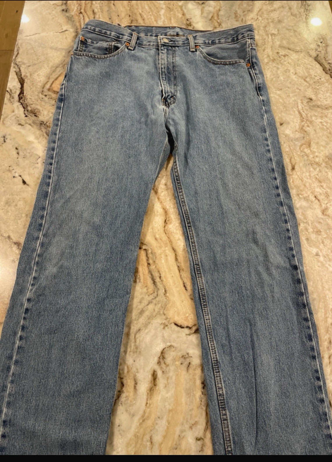 Levi\'s 505 Men\'s Straight Regular Fit Light Wash Denim Jeans 38x34