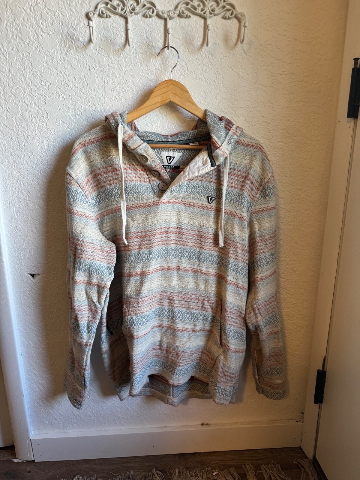 Vissla striped hooded pullover Vissla striped hooded pullover