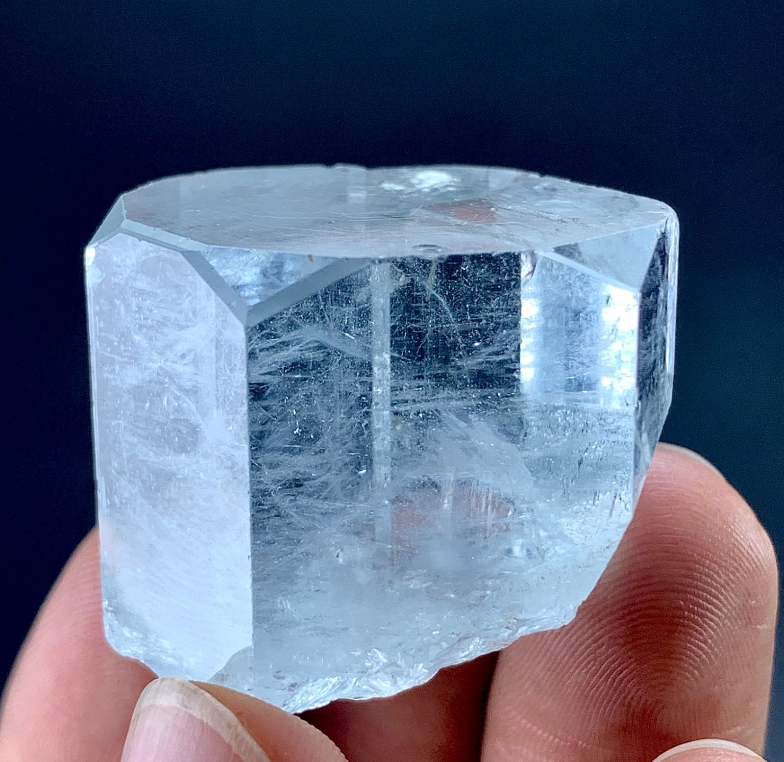 146 Carat Aquamarine Crystal specimen from Skardu, Pakistan 146 Carat Aquamarine Crystal specimen from Skardu, Pakistan