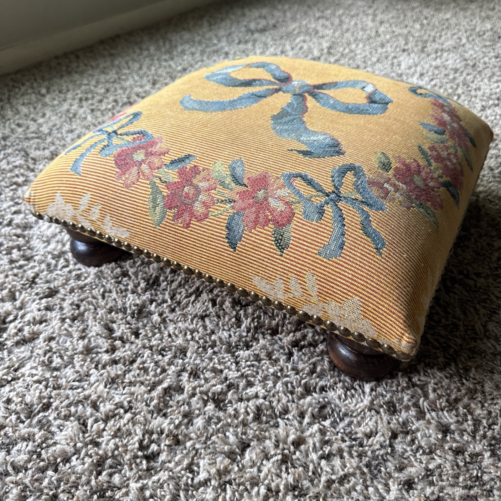 Antique Foot Stool , Embroidered , 14”x14”x6” Square Yellow floral bow Antique Foot Stool , Embroidered , 14”x14”x6” Square Yellow floral bow