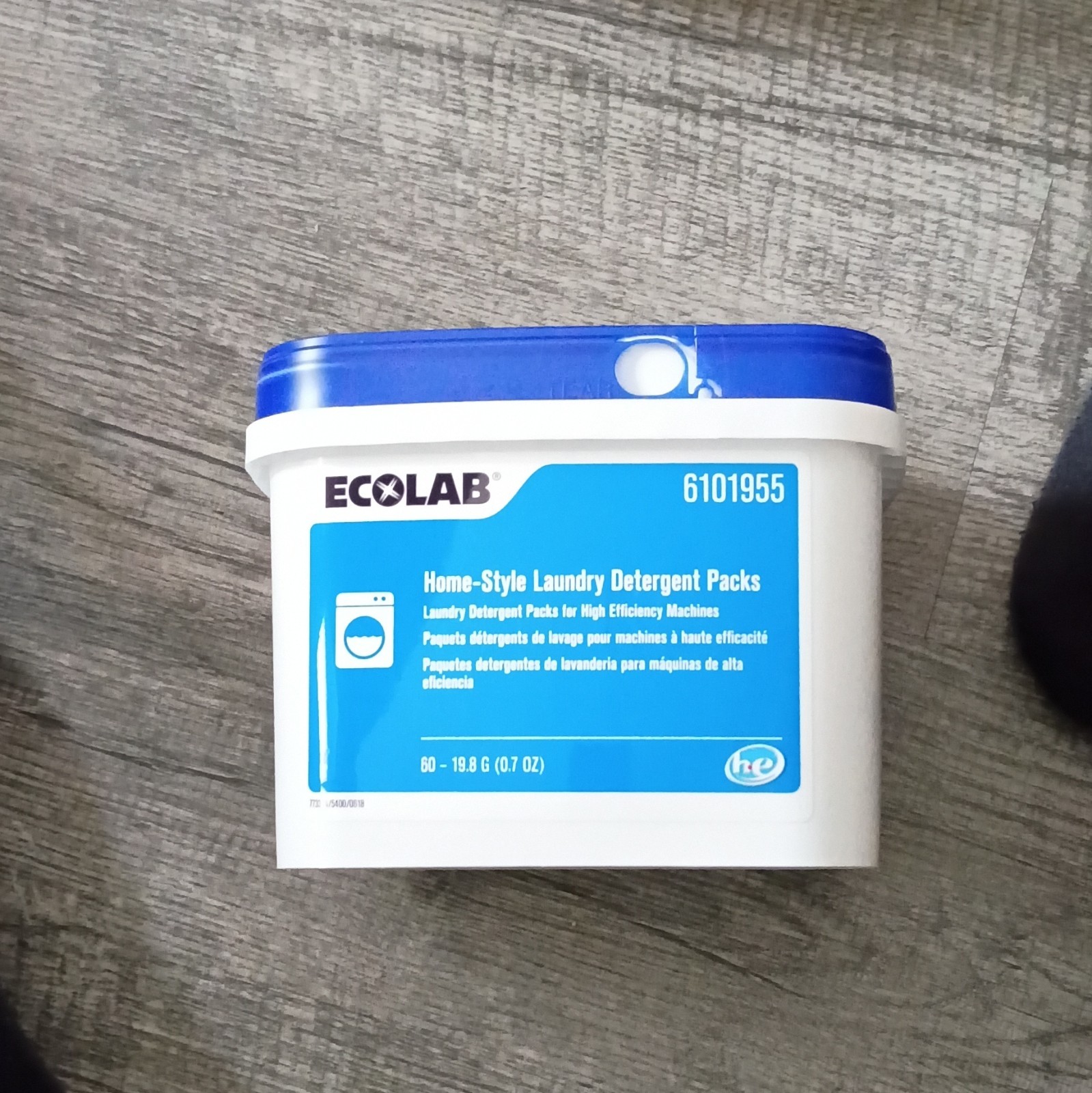 Ecolab 6101955 Home Style Laundry Detergent Packs HE 60-Count each Ecolab 6101955 Home Style Laundry Detergent Packs HE 60-Count each